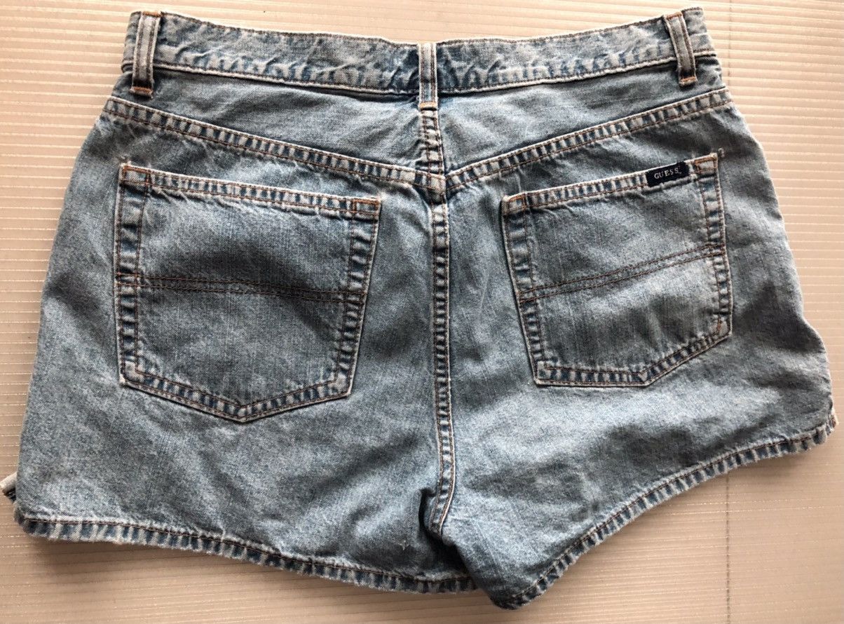 Guess GUESS 🇺🇸 STONEWASHED DENIM SHORTS VINTAGE 90s 31 VGC Size US 31 - 8 Thumbnail