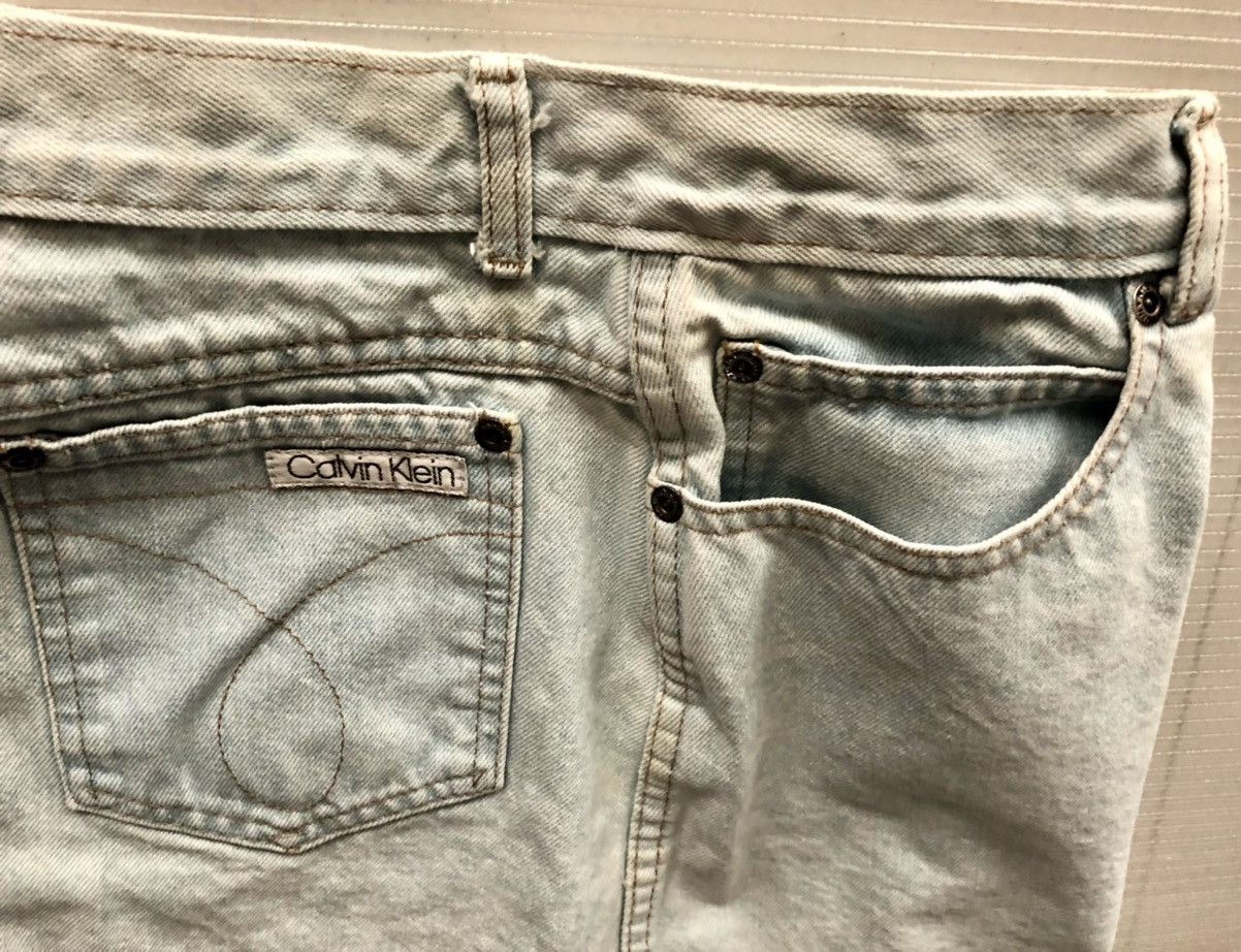 Calvin Klein CALVIN KLIEN 🇺🇸 VINTAGE BLEACH DENIM SKIRT Y2K FRAYED ENDS 11 Size 32" / US 10 / IT 46 - 4 Thumbnail