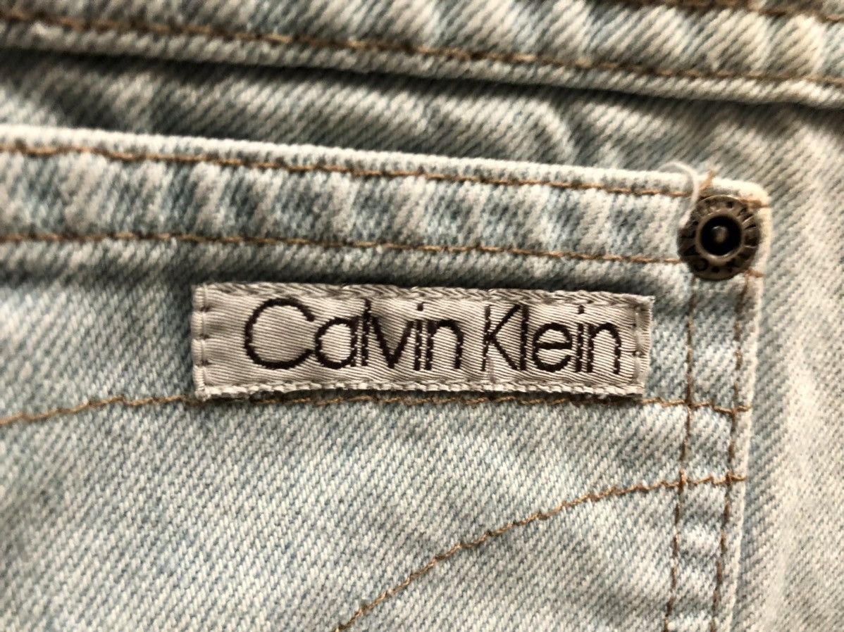 Calvin Klein CALVIN KLIEN 🇺🇸 VINTAGE BLEACH DENIM SKIRT Y2K FRAYED ENDS 11 Size 32" / US 10 / IT 46 - 8 Thumbnail