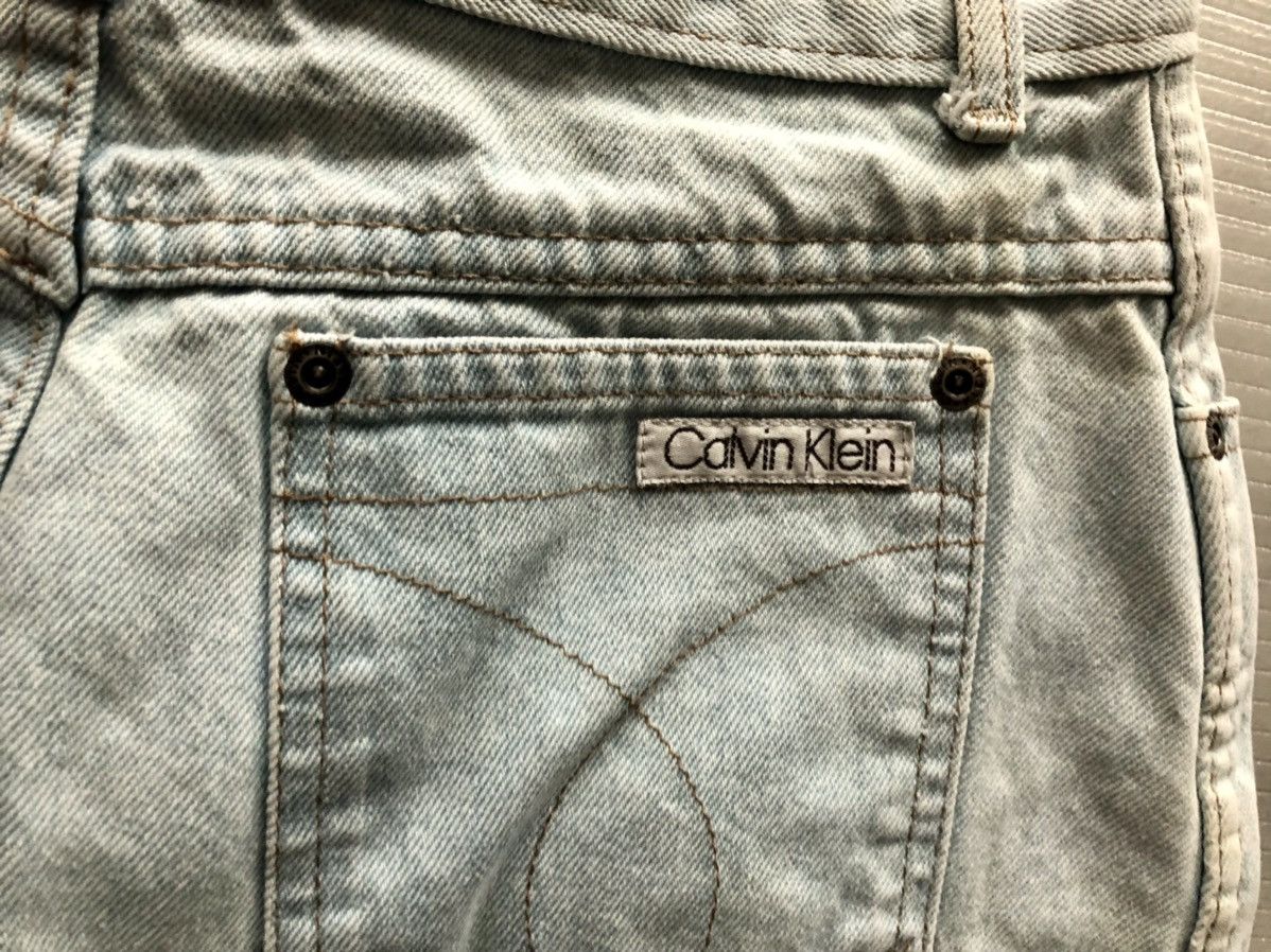 Calvin Klein CALVIN KLIEN 🇺🇸 VINTAGE BLEACH DENIM SKIRT Y2K FRAYED ENDS 11 Size 32" / US 10 / IT 46 - 3 Thumbnail