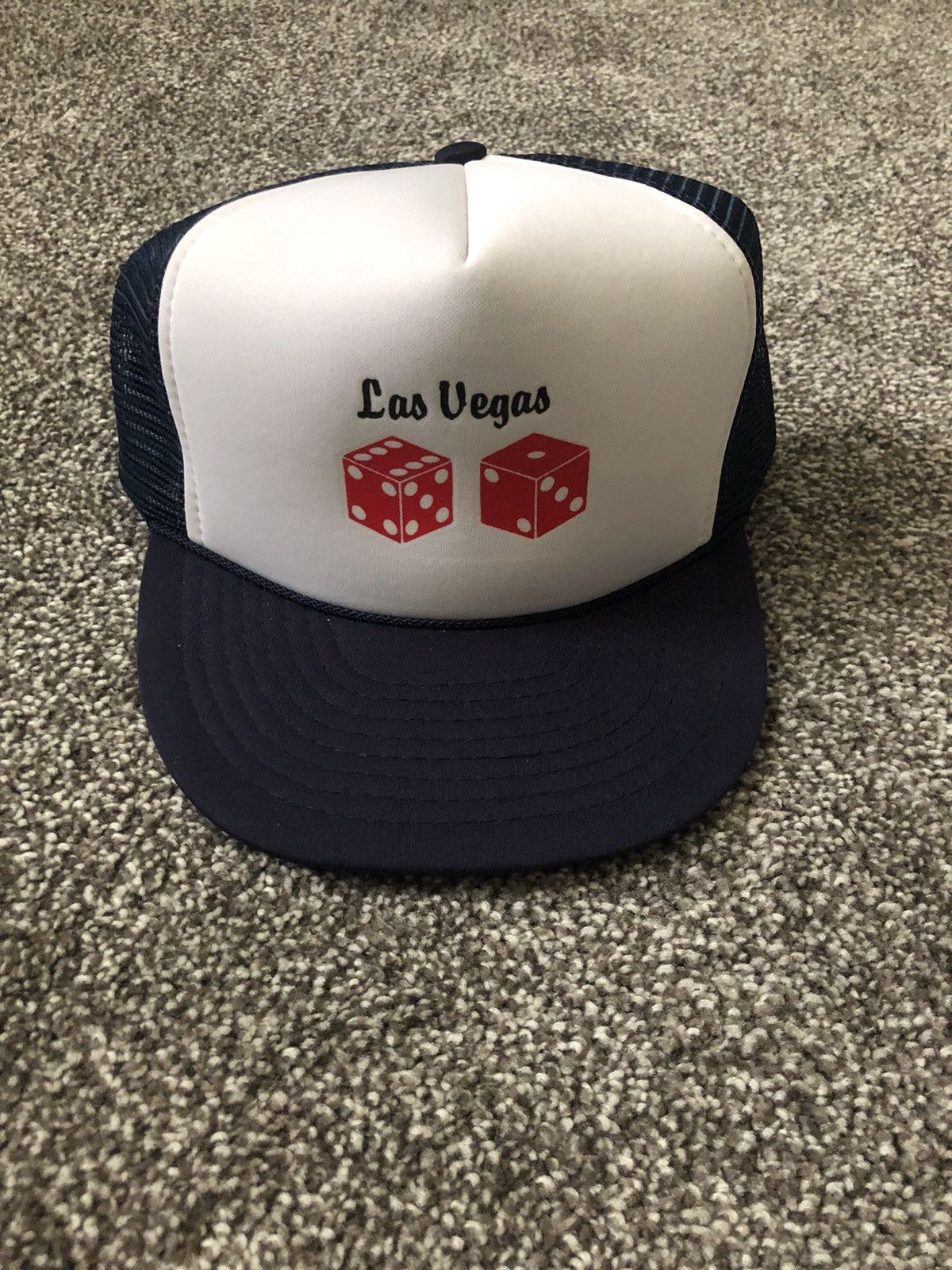 Vintage Vintage Las Vegas Trucker Hat Size ONE SIZE - 1 Thumbnail