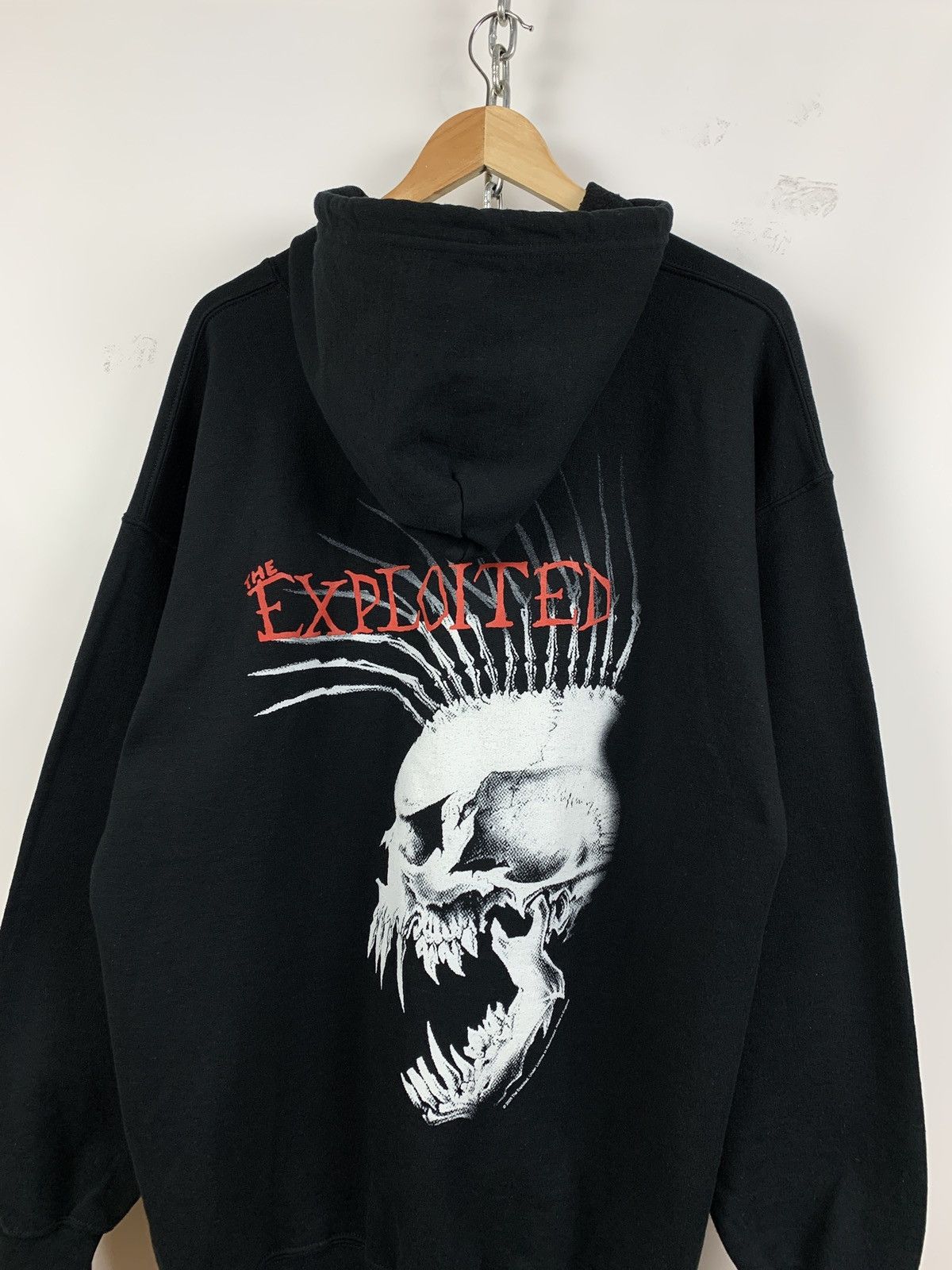 Band Tees 2005 Vintage The Exploited Hardcore Street Punk Hoodie Size US XL / EU 56 / 4 - 6 Thumbnail