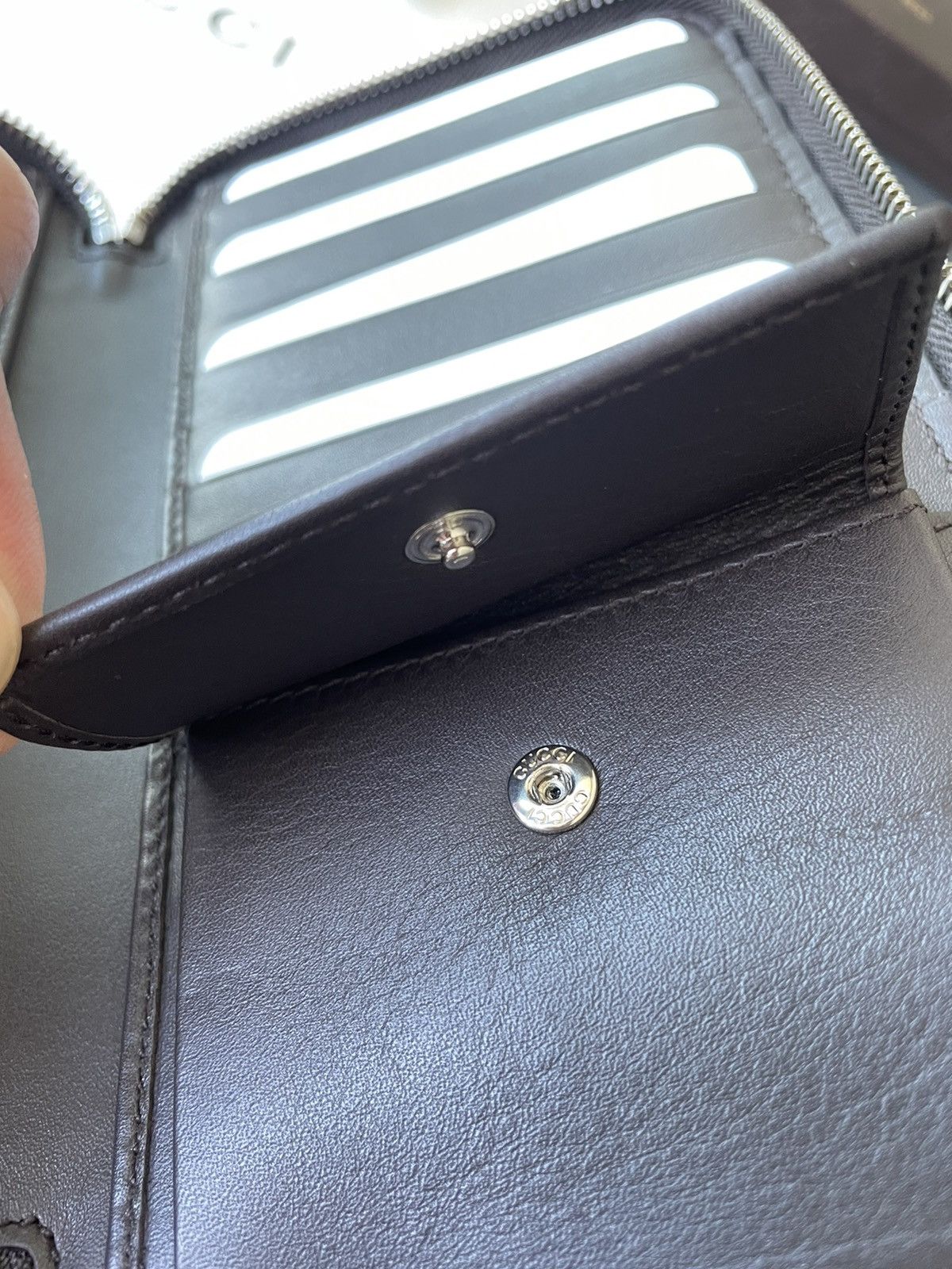 Gucci Iconic Rare Brand New Classic GG Logo XL Zip Leather Wallet Size ONE SIZE - 20 Thumbnail