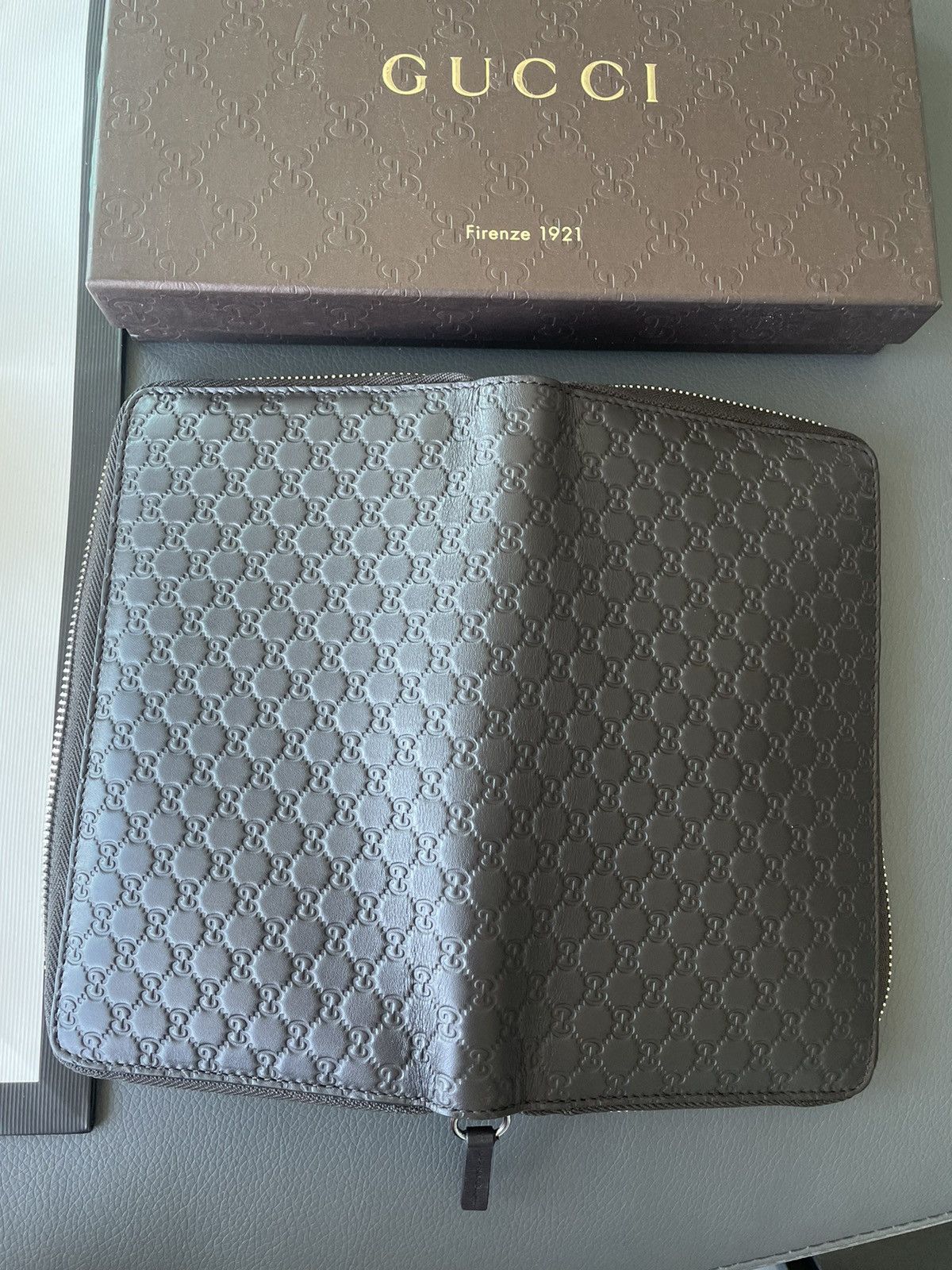 Gucci Iconic Rare Brand New Classic GG Logo XL Zip Leather Wallet Size ONE SIZE - 22 Thumbnail
