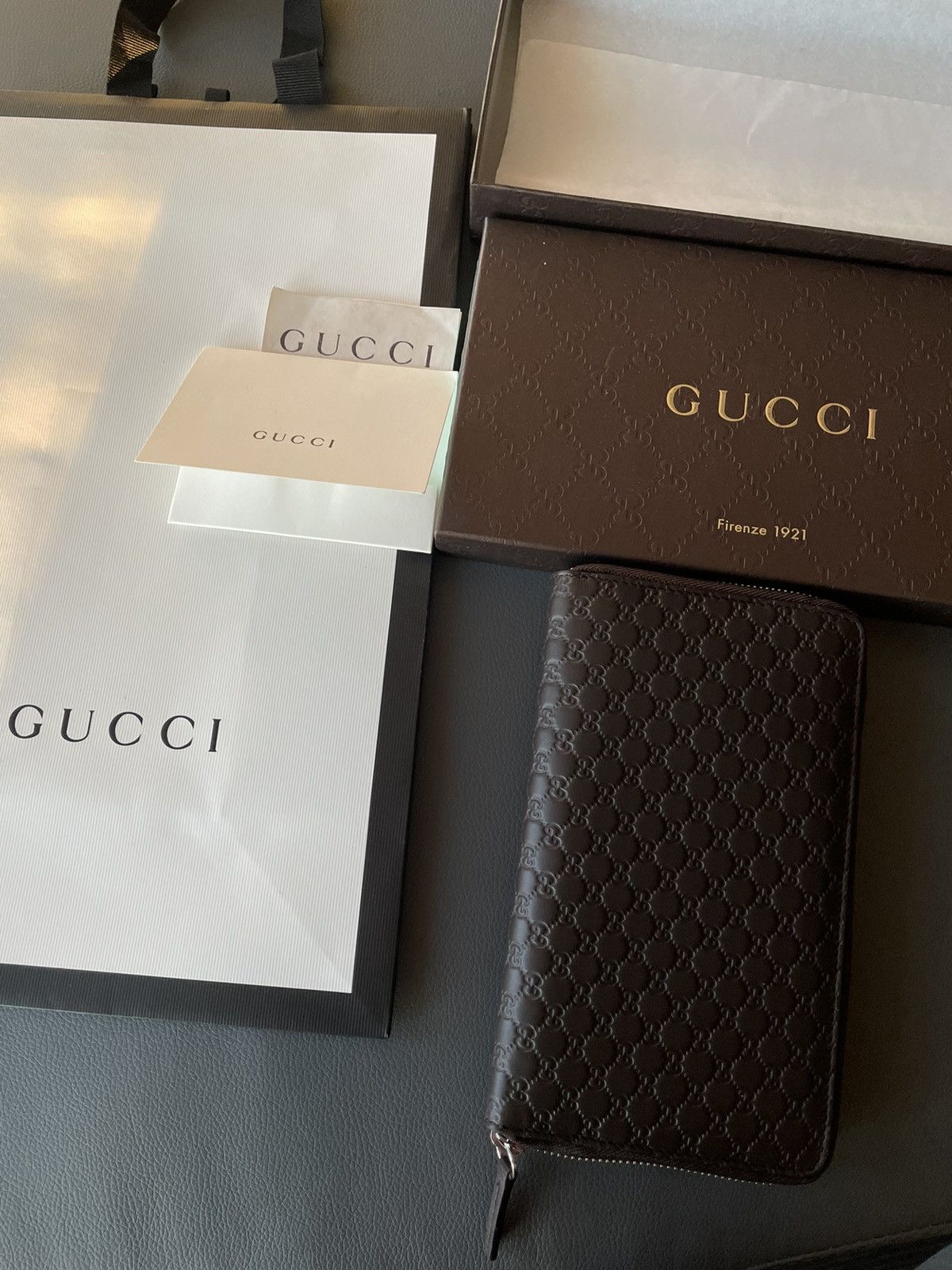 Gucci Iconic Rare Brand New Classic GG Logo XL Zip Leather Wallet Size ONE SIZE - 4 Thumbnail