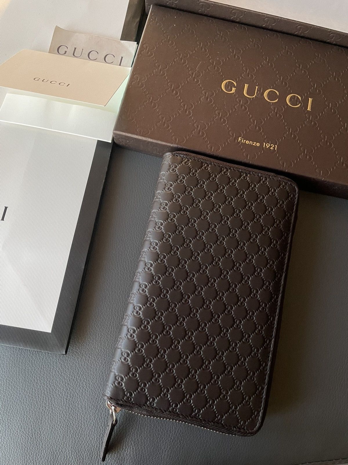 Gucci Iconic Rare Brand New Classic GG Logo XL Zip Leather Wallet Size ONE SIZE - 14 Thumbnail