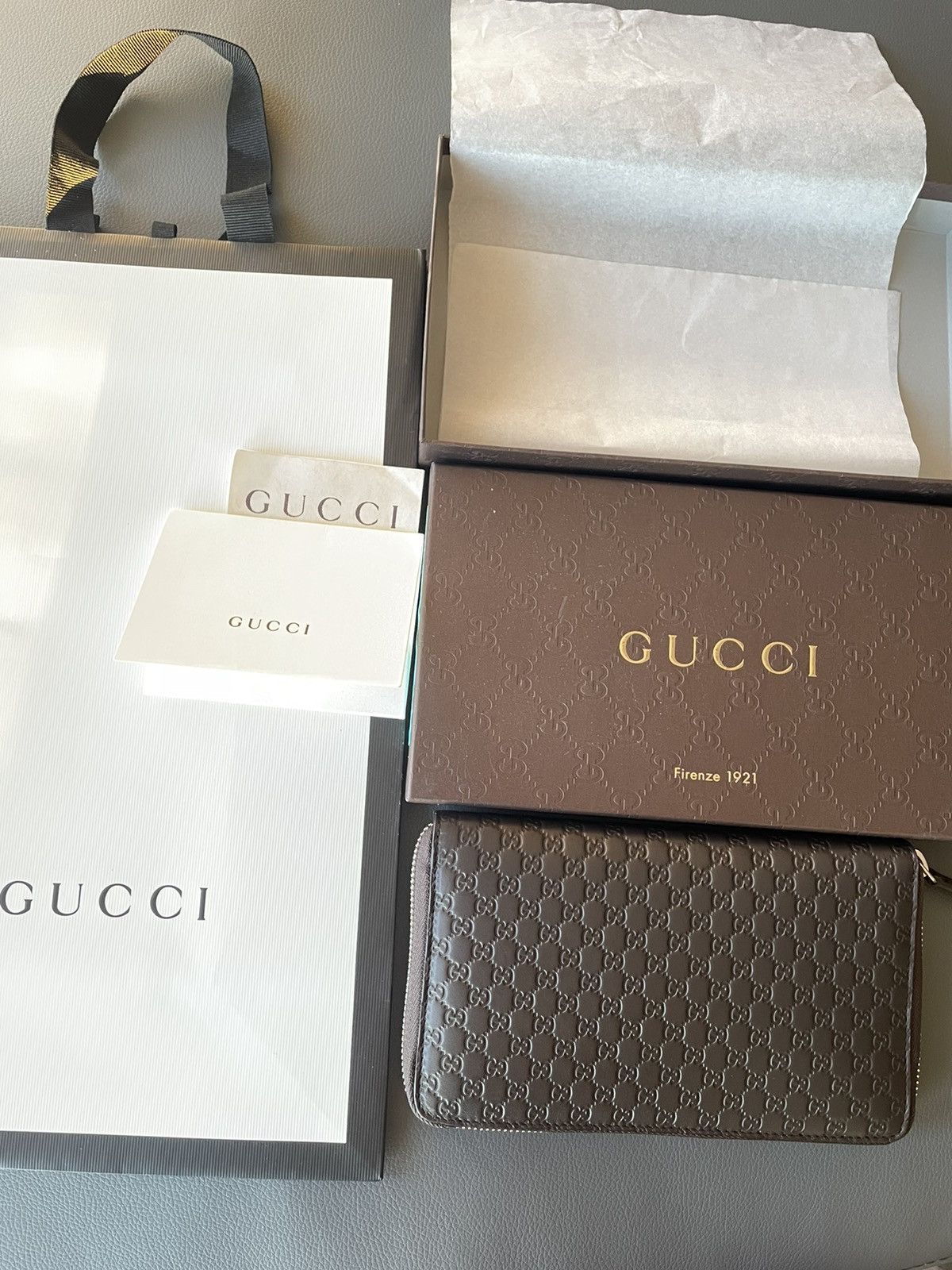 Gucci Iconic Rare Brand New Classic GG Logo XL Zip Leather Wallet Size ONE SIZE - 23 Thumbnail