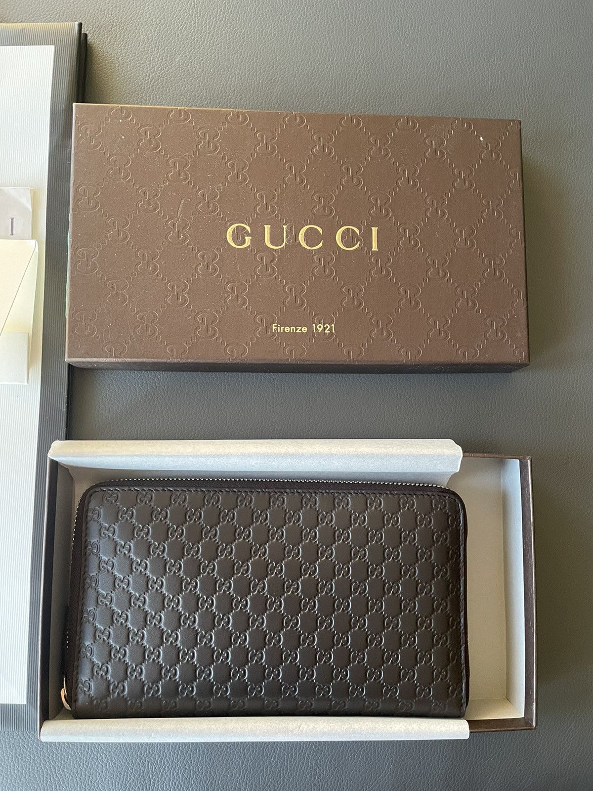 Gucci Iconic Rare Brand New Classic GG Logo XL Zip Leather Wallet Size ONE SIZE - 7 Thumbnail