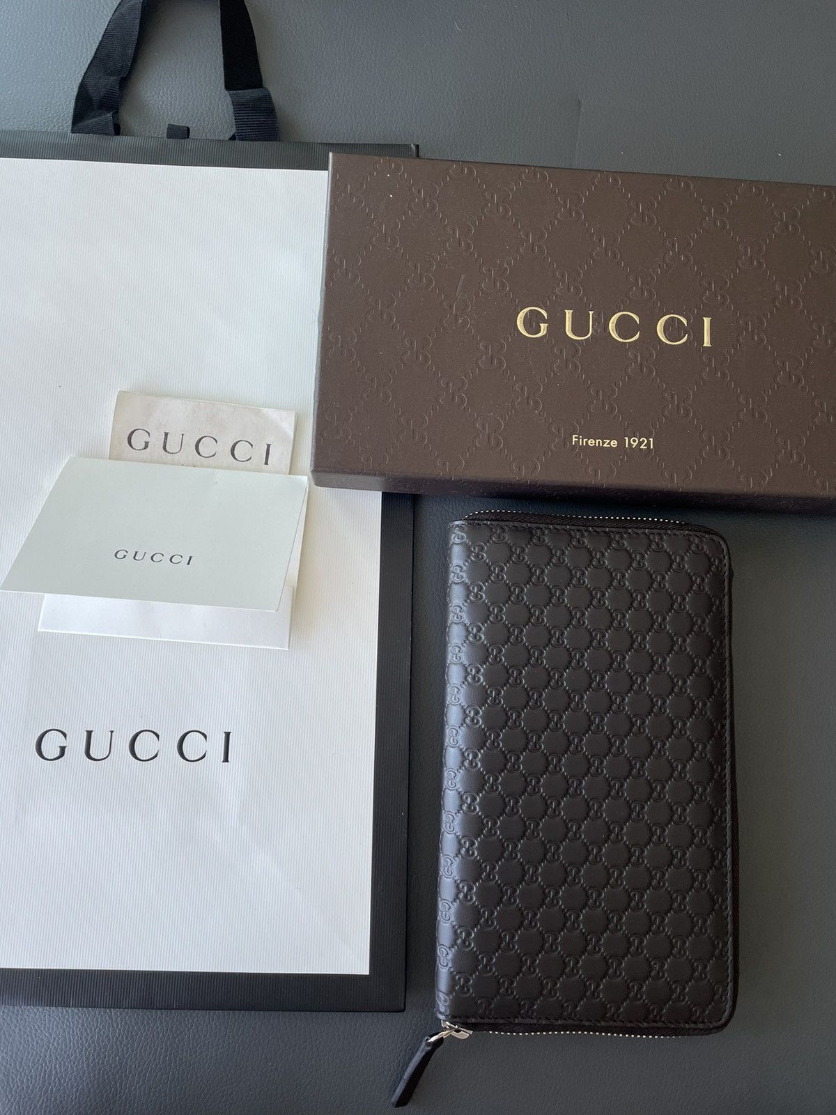 Gucci Iconic Rare Brand New Classic GG Logo XL Zip Leather Wallet Size ONE SIZE - 1 Thumbnail
