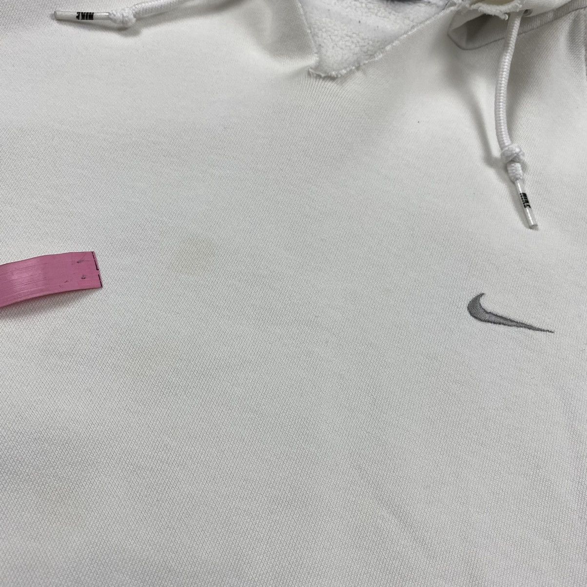 Nike Vintage Nike White Swoosh Hoodie Sweatshirt Size XXL Size US XXL / EU 58 / 5 - 5 Thumbnail