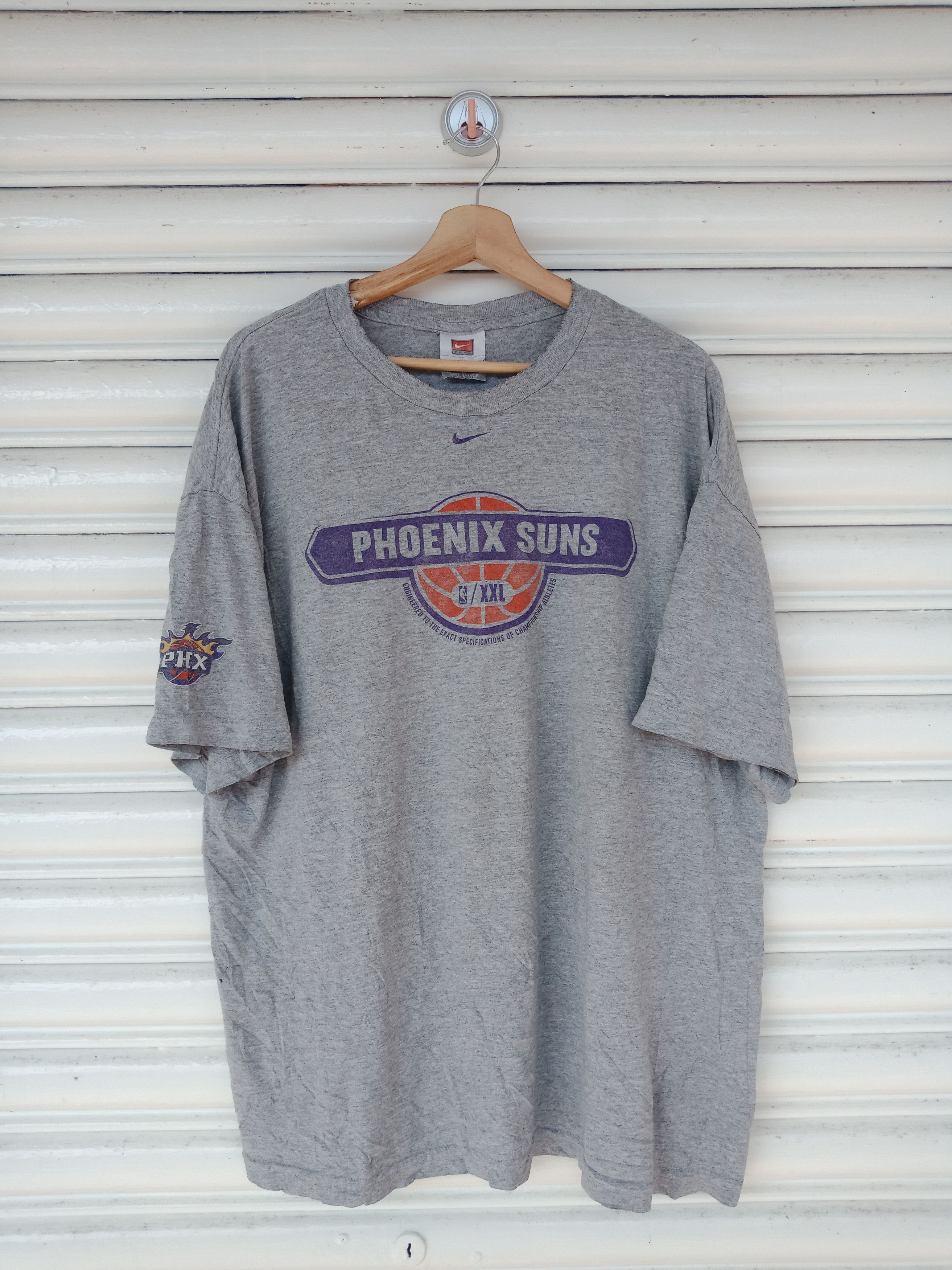 90s Nike Phoenix Sun Distressed Neck