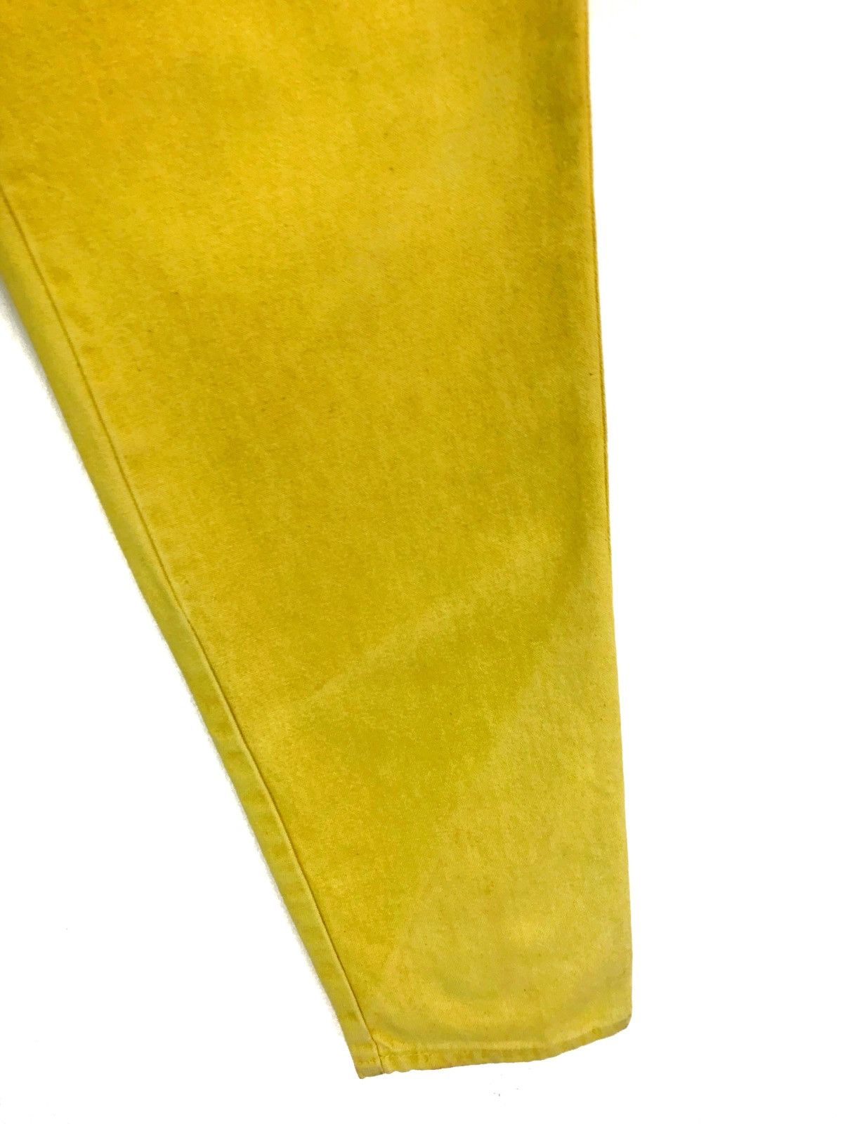 Giorgio Armani Vintage Giorgio Armani Made In Italy Yellow Denim Jeans Size 26" / US 2 / IT 38 - 5 Thumbnail