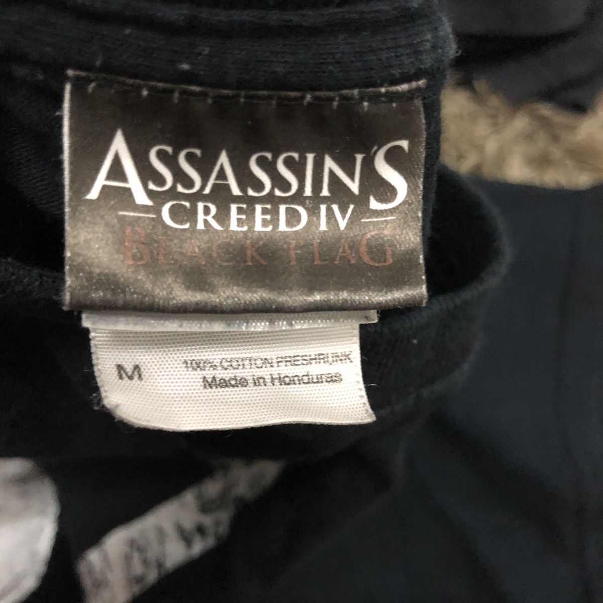 Japanese Brand Assasin’s creed IV black flag copyright © 2013 Size US M / EU 48-50 / 2 - 6 Thumbnail