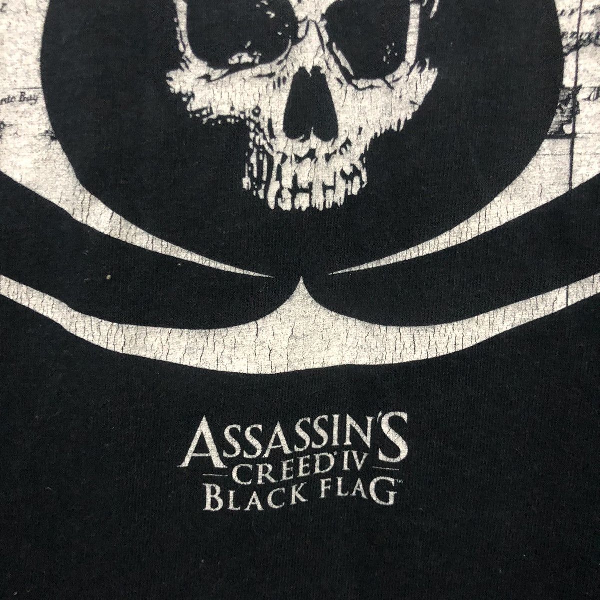Japanese Brand Assasin’s creed IV black flag copyright © 2013 Size US M / EU 48-50 / 2 - 5 Thumbnail