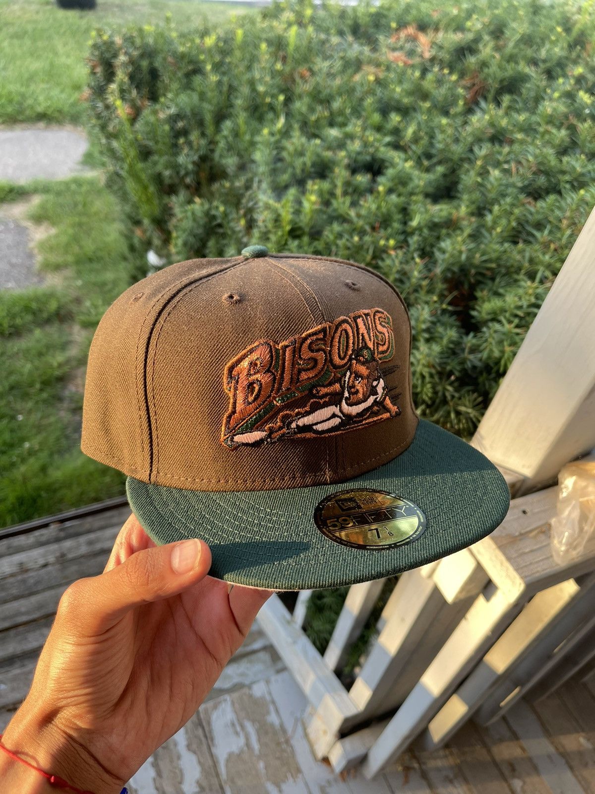buffalo bisons beef n broccoli fitted pink uv size 7 1/8