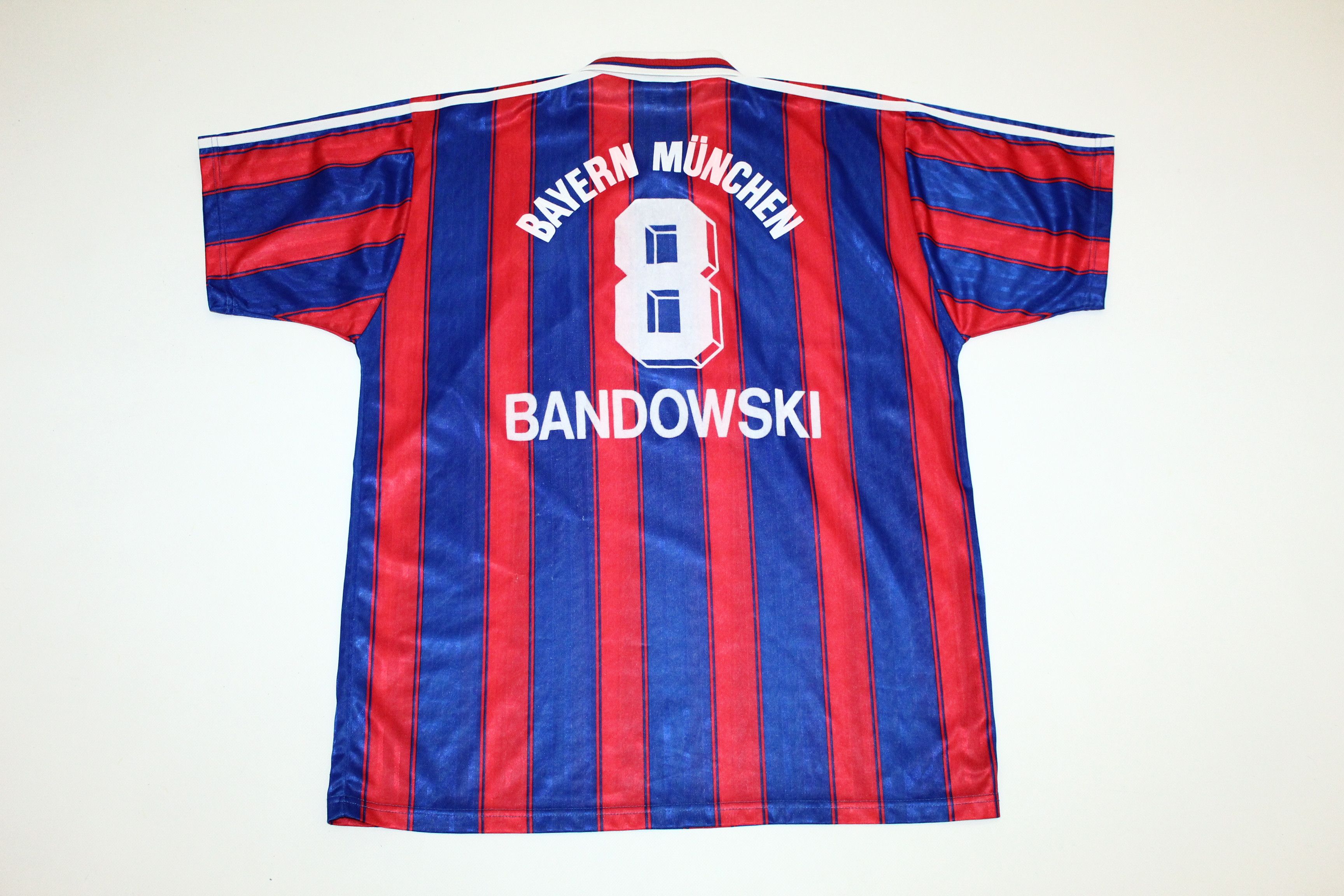 Adidas 💥 VTG 💥 '95 Adidas F.C. Bayern Munich #8 Bandowski Jersey Size US XL / EU 56 / 4 - 6 Thumbnail