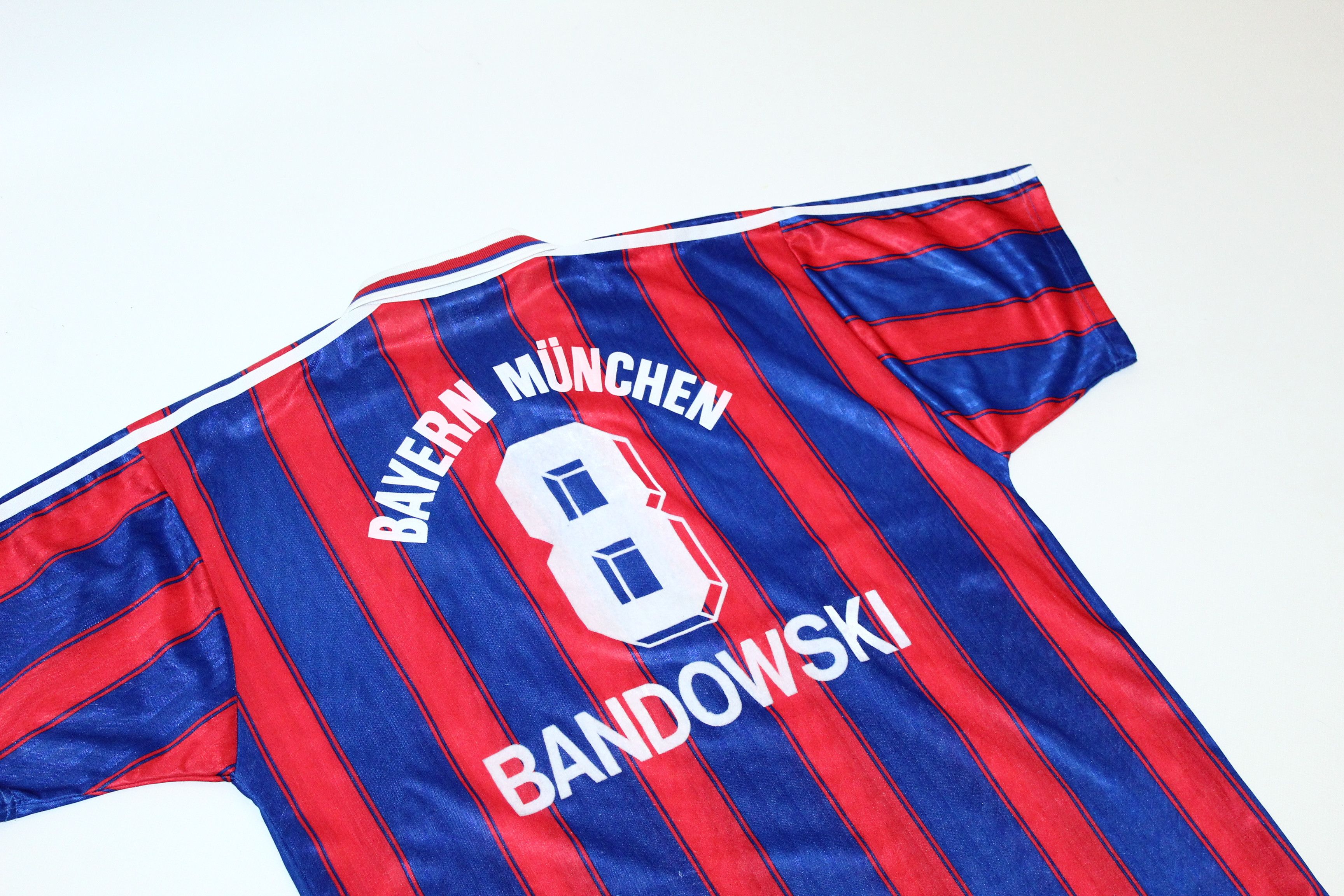 Adidas 💥 VTG 💥 '95 Adidas F.C. Bayern Munich #8 Bandowski Jersey Size US XL / EU 56 / 4 - 7 Thumbnail