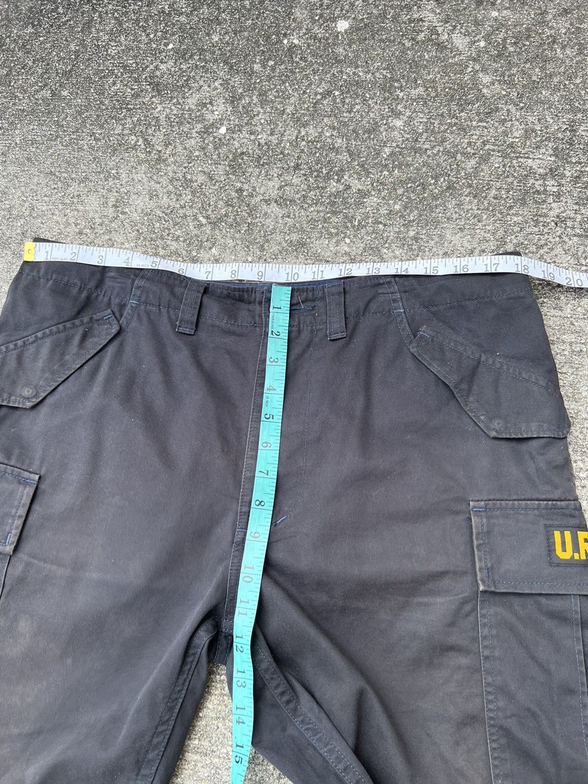Bape Vintage Ursus Bape Sun Fade Black Military Cargo Short Pant Size US 34 / EU 50 - 2 Thumbnail