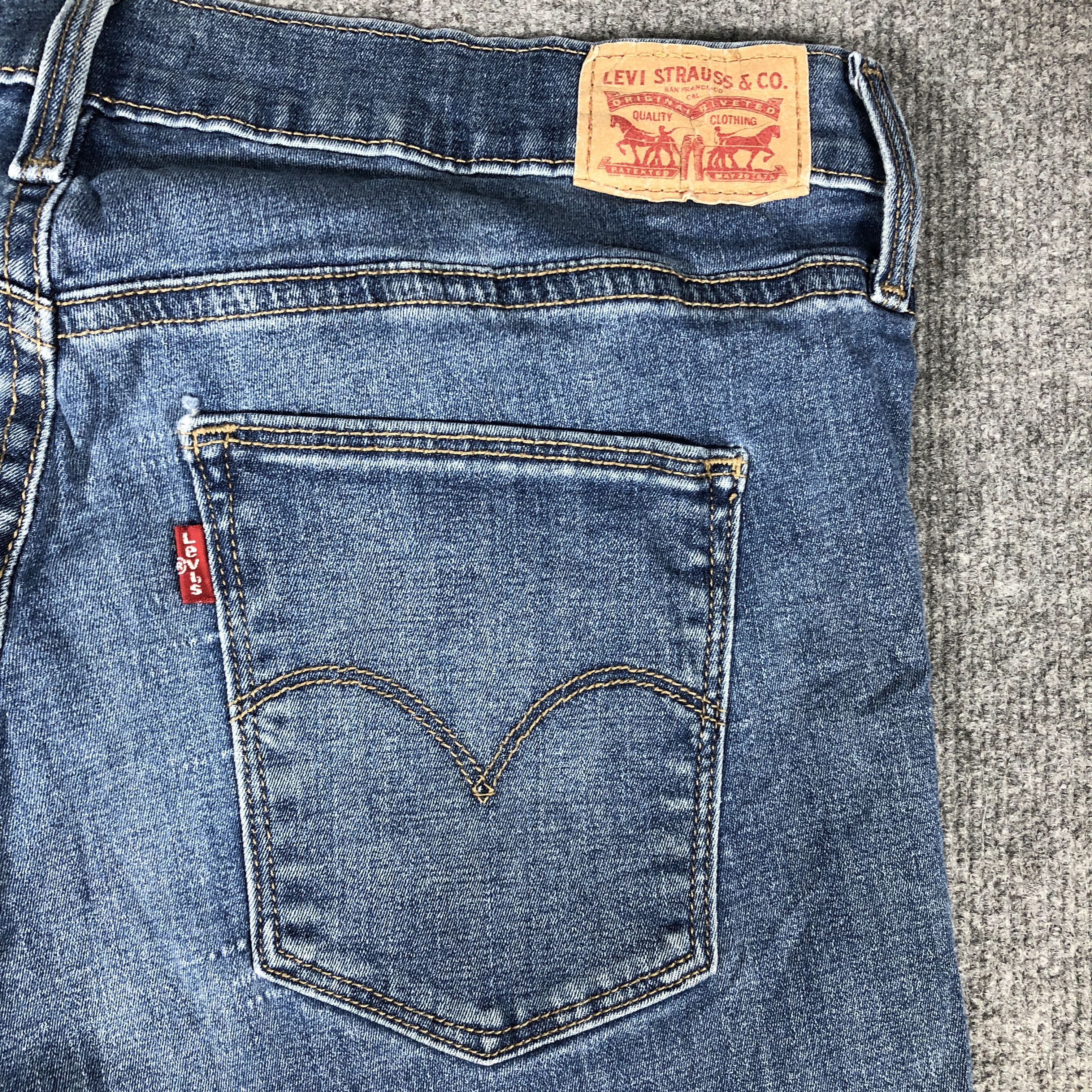 Levi's × Vintage Vintage Levis Jeans Slimming Skinny L746W Size 34" / US 12 / IT 48 - 7 Thumbnail