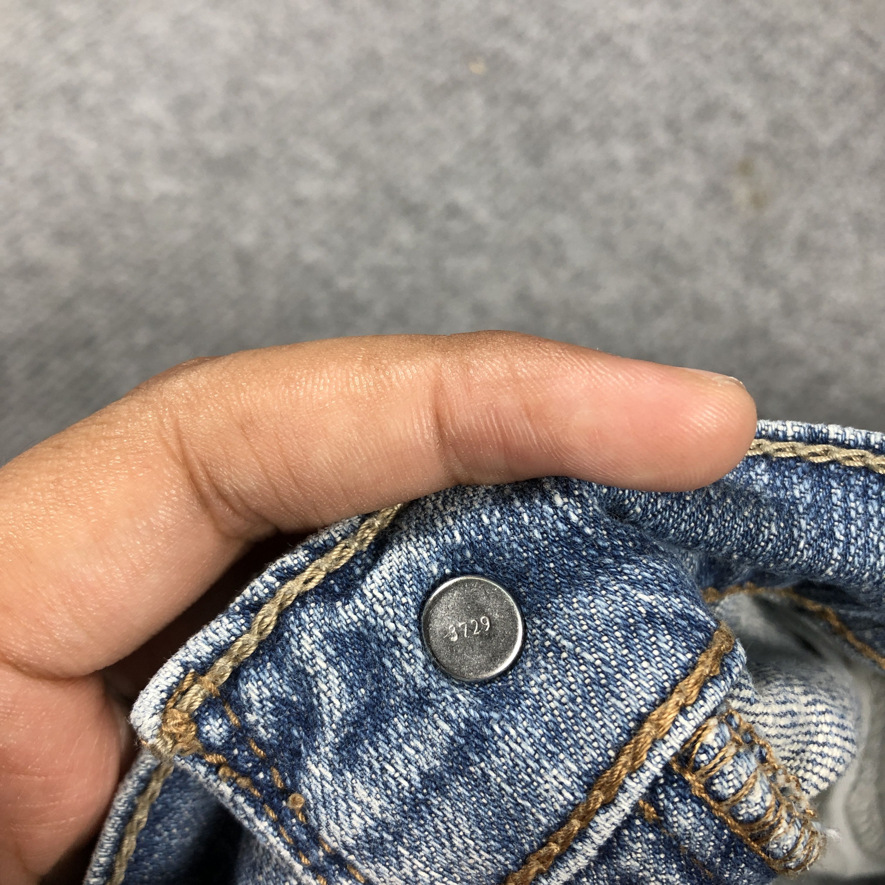 Levi's × Vintage Vintage 524 Levis Jeans Flare Too Superlow L743W Size 32" / US 10 / IT 46 - 9 Thumbnail