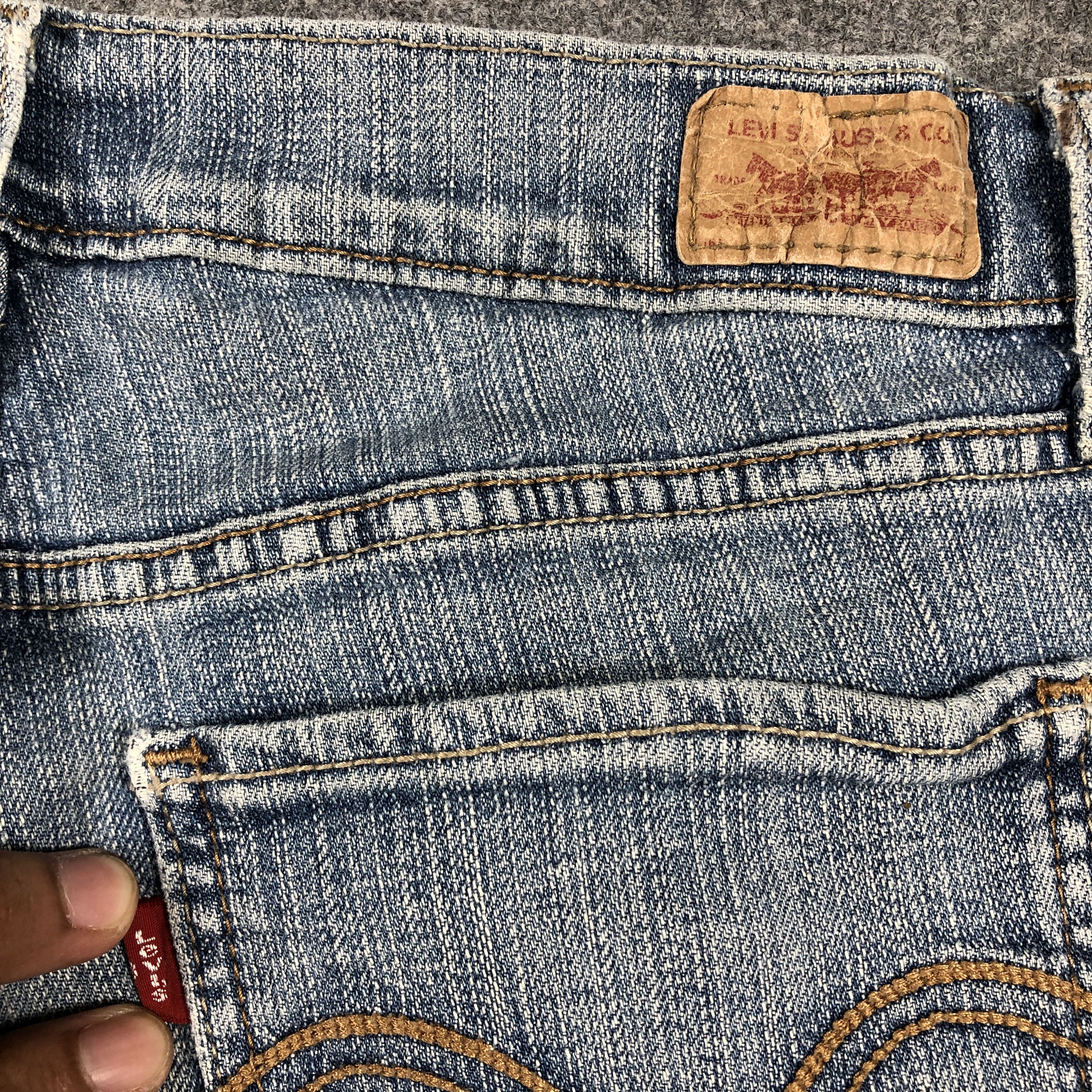 Levi's × Vintage Vintage 524 Levis Jeans Flare Too Superlow L743W Size 32" / US 10 / IT 46 - 8 Thumbnail