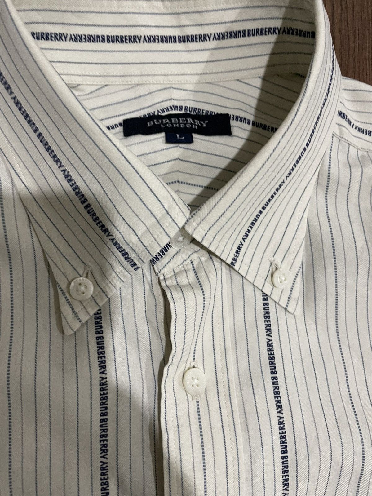 Burberry Burberry Spellout All Over Thin Stripe Shirts Size US L / EU 52-54 / 3 - 11 Thumbnail