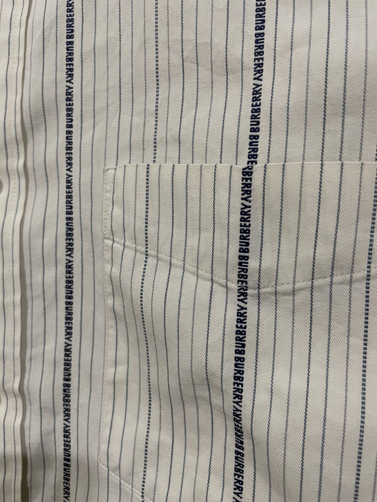 Burberry Burberry Spellout All Over Thin Stripe Shirts Size US L / EU 52-54 / 3 - 9 Thumbnail