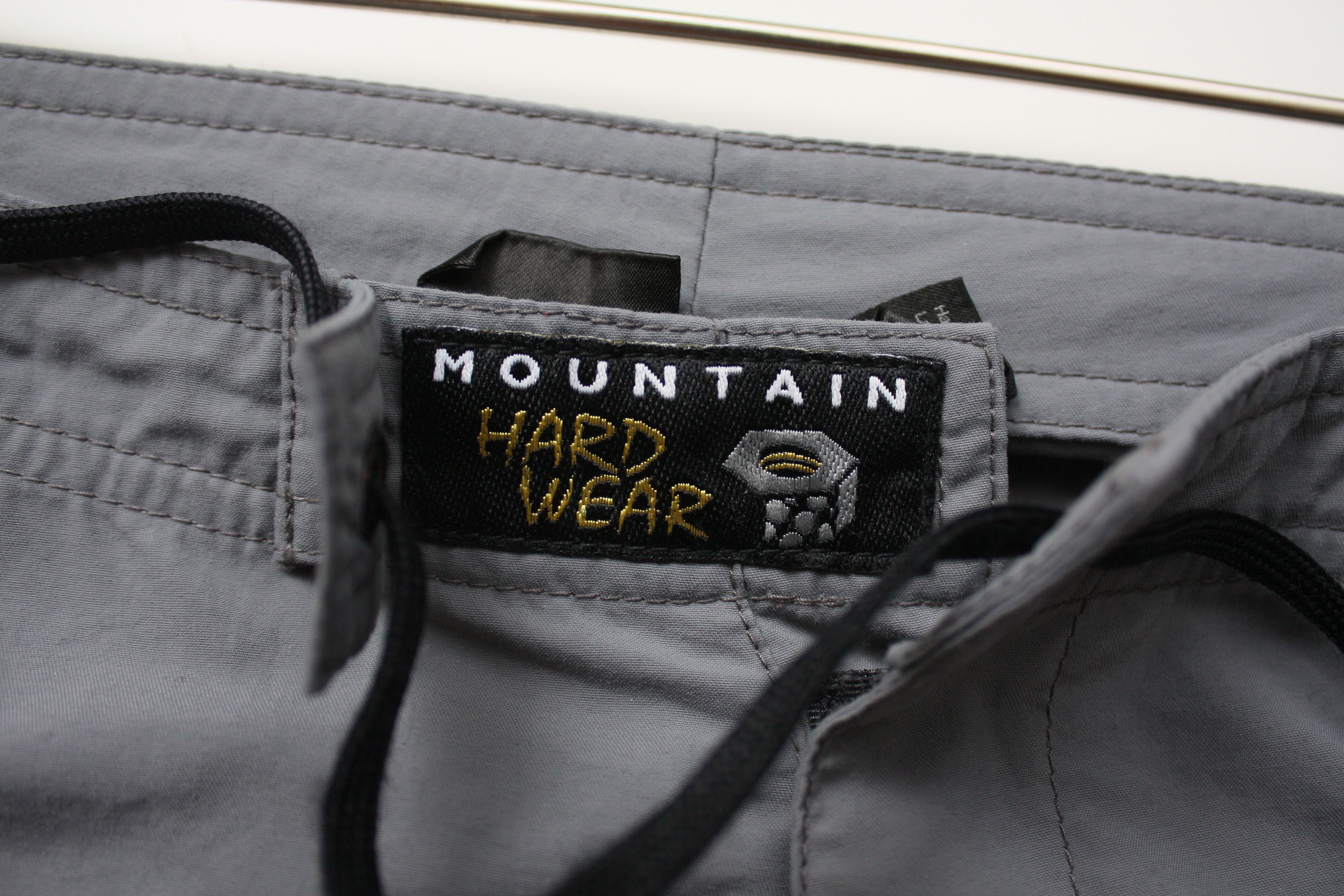 Mountain Hardwear Mountain Hardwear Grey Shorts Size US 36 / EU 52 - 5 Thumbnail