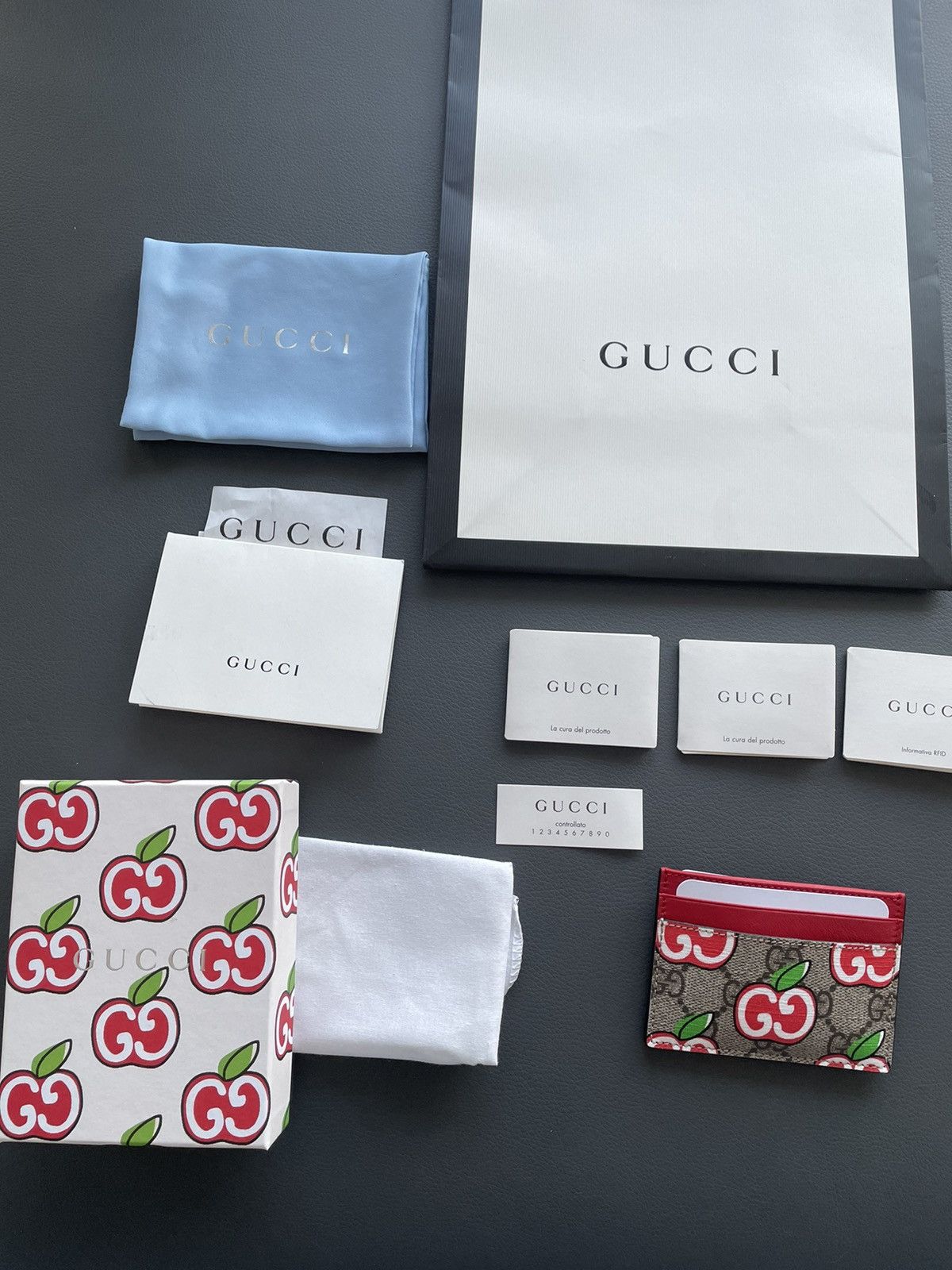 Gucci Brand NEW Limited Edition Monogram Gucci Cardholder Size ONE SIZE - 16 Thumbnail