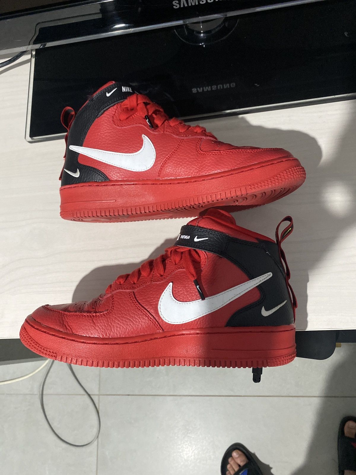 Nike Air Force 1 mid lv 8 utility Size US 7 / EU 40 - 2 Thumbnail