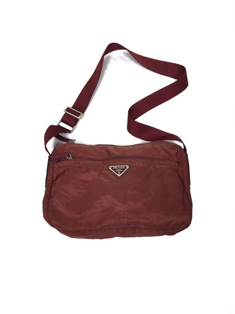Prada Authentic Vintage Prada crossbody shoulder Nylon Bag Size ONE SIZE - 1 Thumbnail