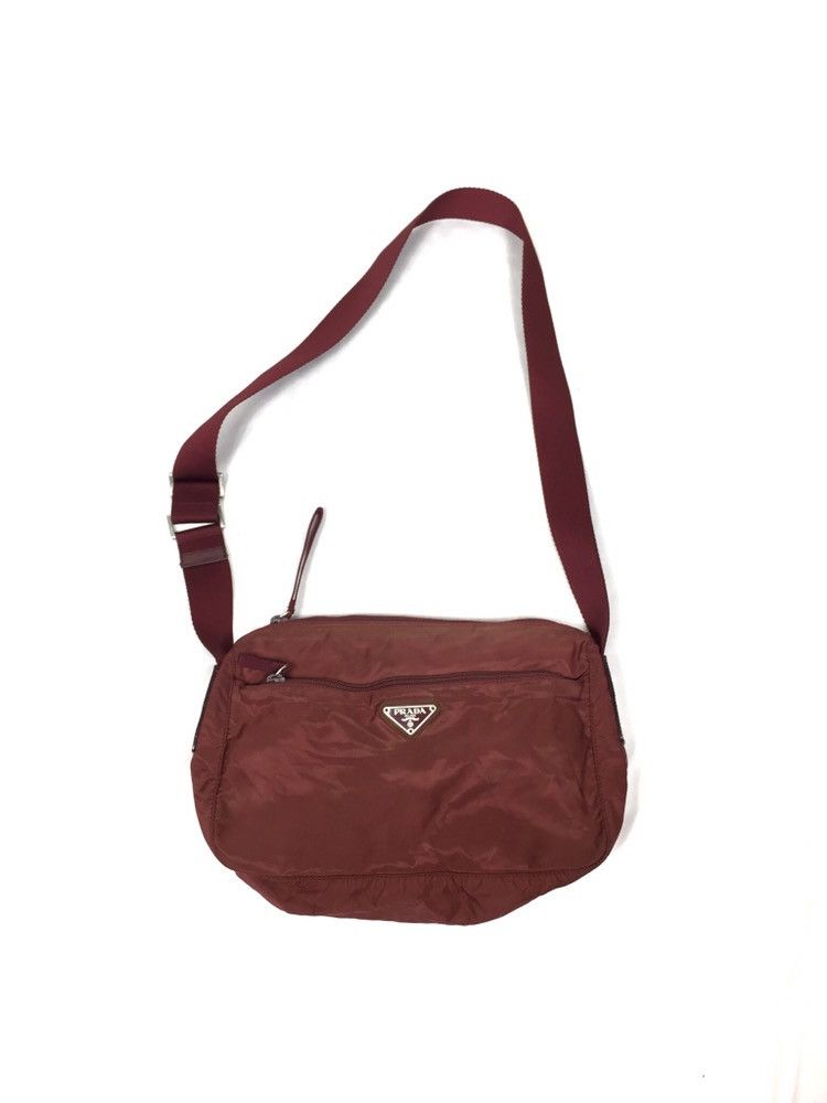 Prada Authentic Vintage Prada crossbody shoulder Nylon Bag Size ONE SIZE - 2 Thumbnail