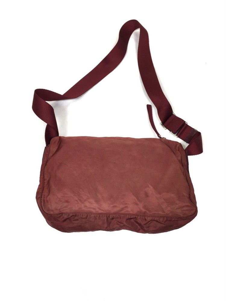 Prada Authentic Vintage Prada crossbody shoulder Nylon Bag Size ONE SIZE - 3 Thumbnail