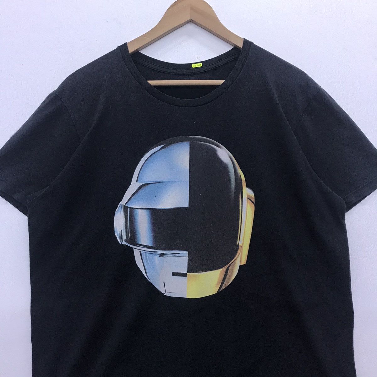 Band Tees × Japanese Brand × Uniqlo Rare!! Daft Punk Band tees blak colour Size US L / EU 52-54 / 3 - 3 Thumbnail