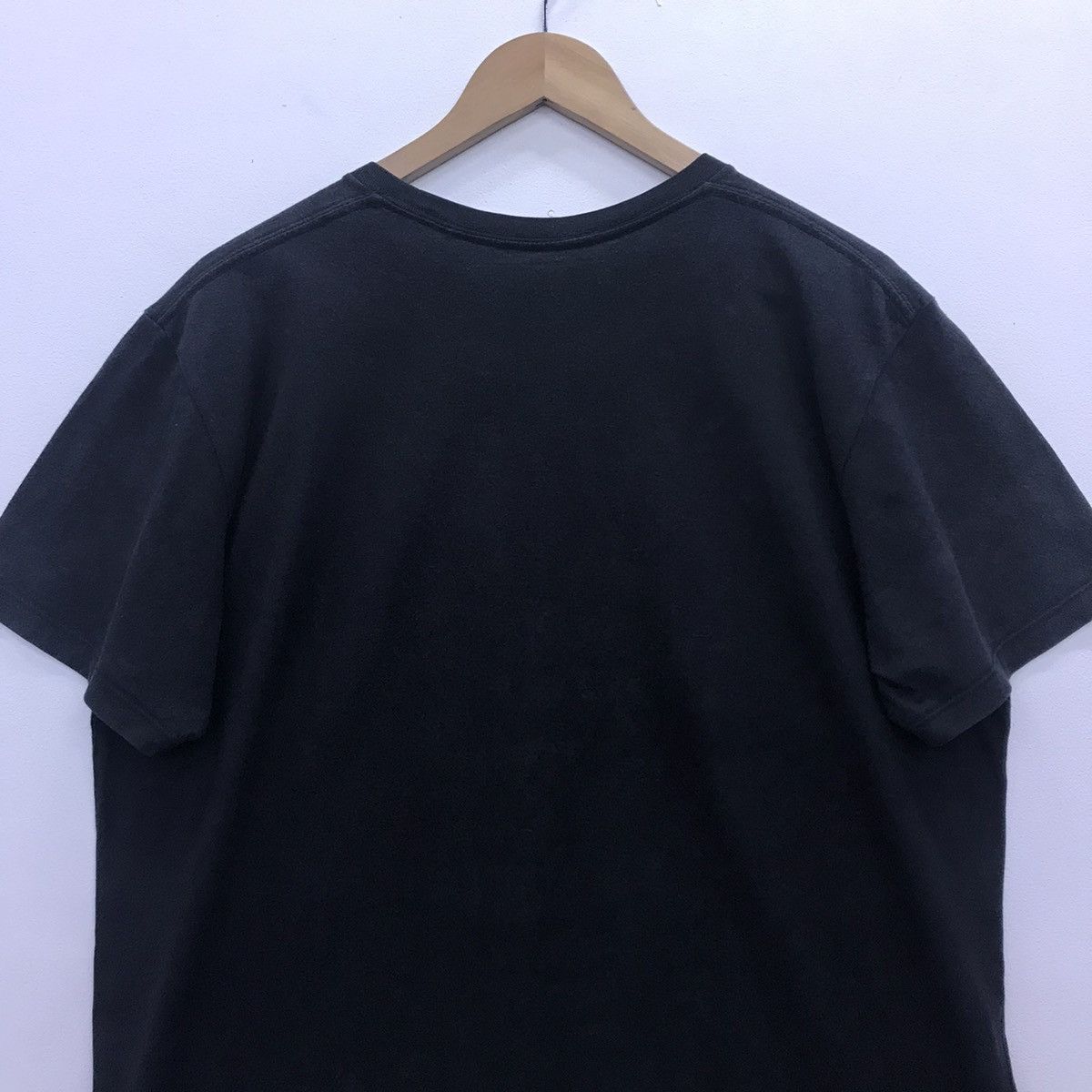 Band Tees × Japanese Brand × Uniqlo Rare!! Daft Punk Band tees blak colour Size US L / EU 52-54 / 3 - 14 Thumbnail