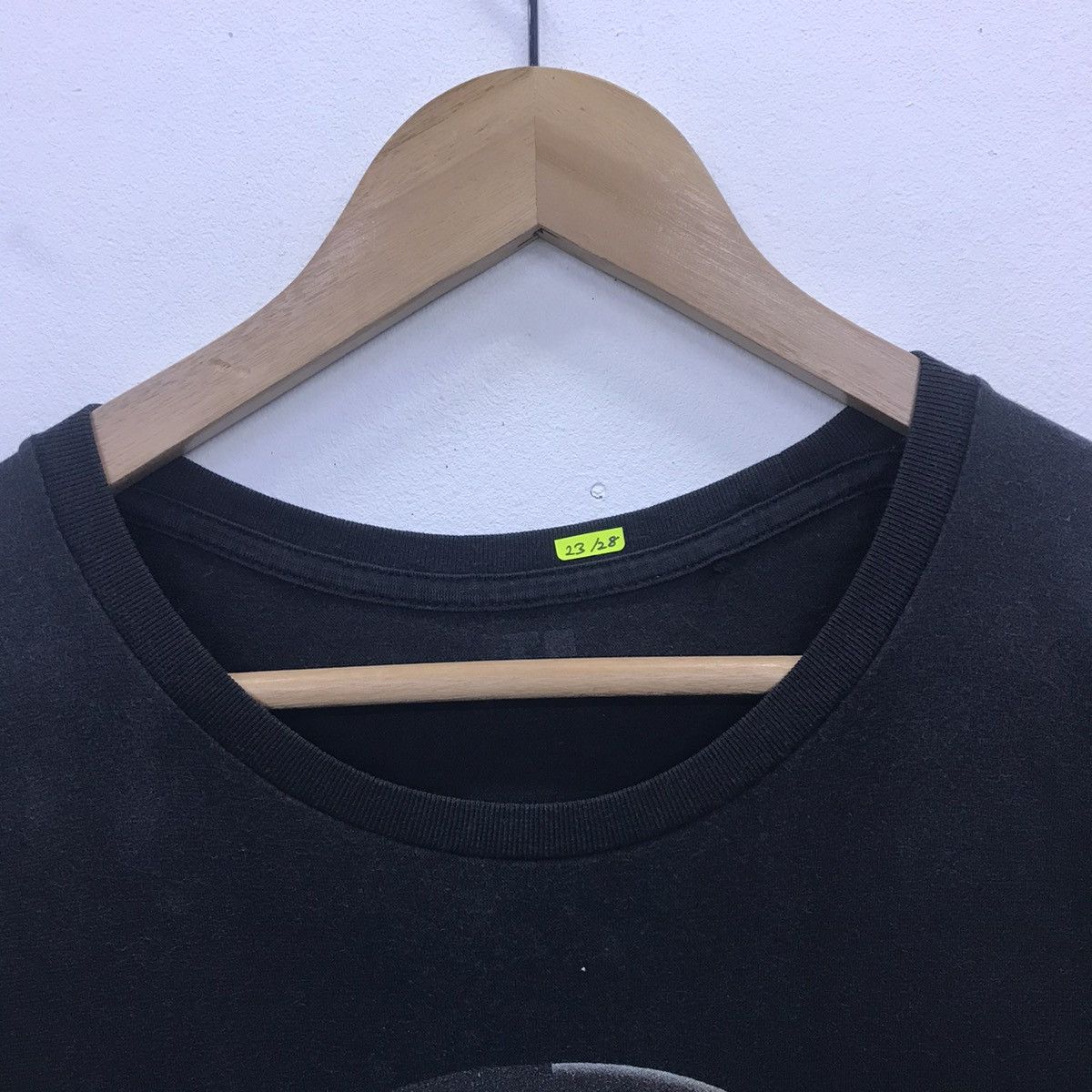 Band Tees × Japanese Brand × Uniqlo Rare!! Daft Punk Band tees blak colour Size US L / EU 52-54 / 3 - 9 Thumbnail