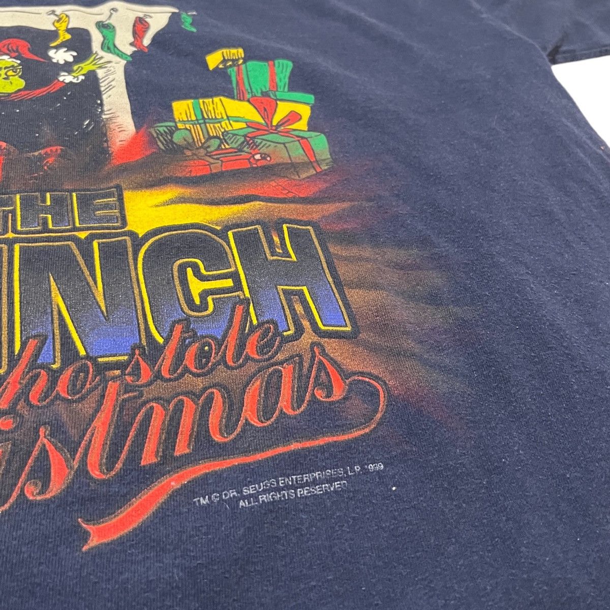 Vintage 1999 The Grinch Who Stole Christmas Tee Size US XL / EU 56 / 4 - 3 Thumbnail