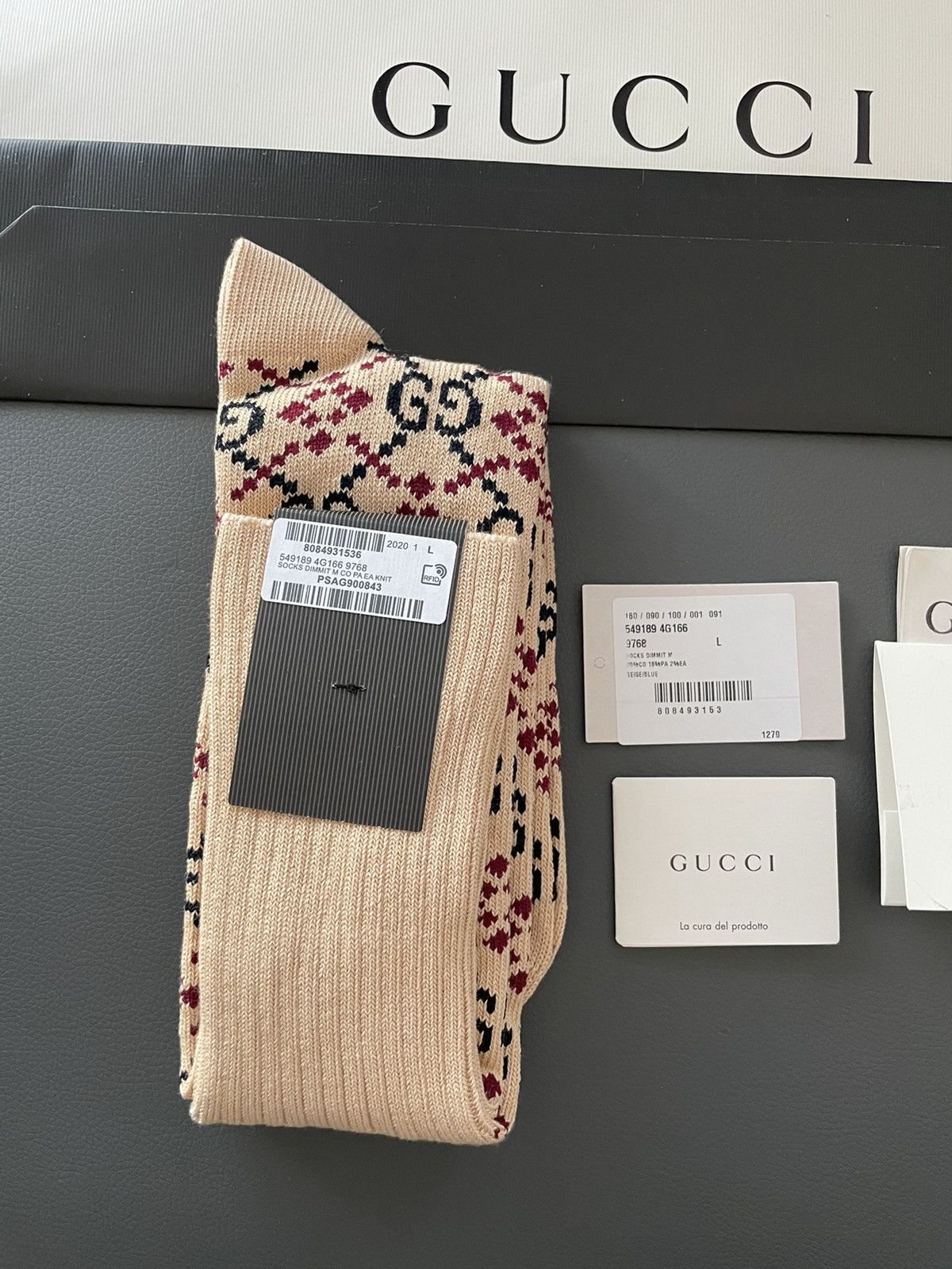 Gucci Super Runway Gucci Monogram Socks Brand New Rare Size ONE SIZE - 5 Thumbnail
