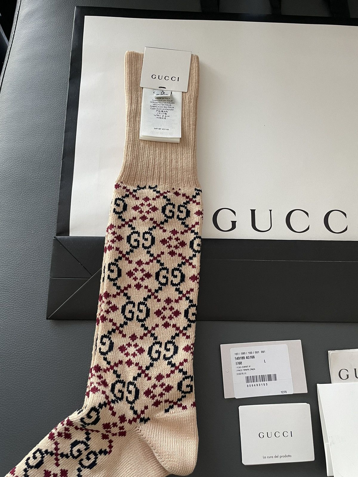 Gucci Super Runway Gucci Monogram Socks Brand New Rare Size ONE SIZE - 9 Thumbnail