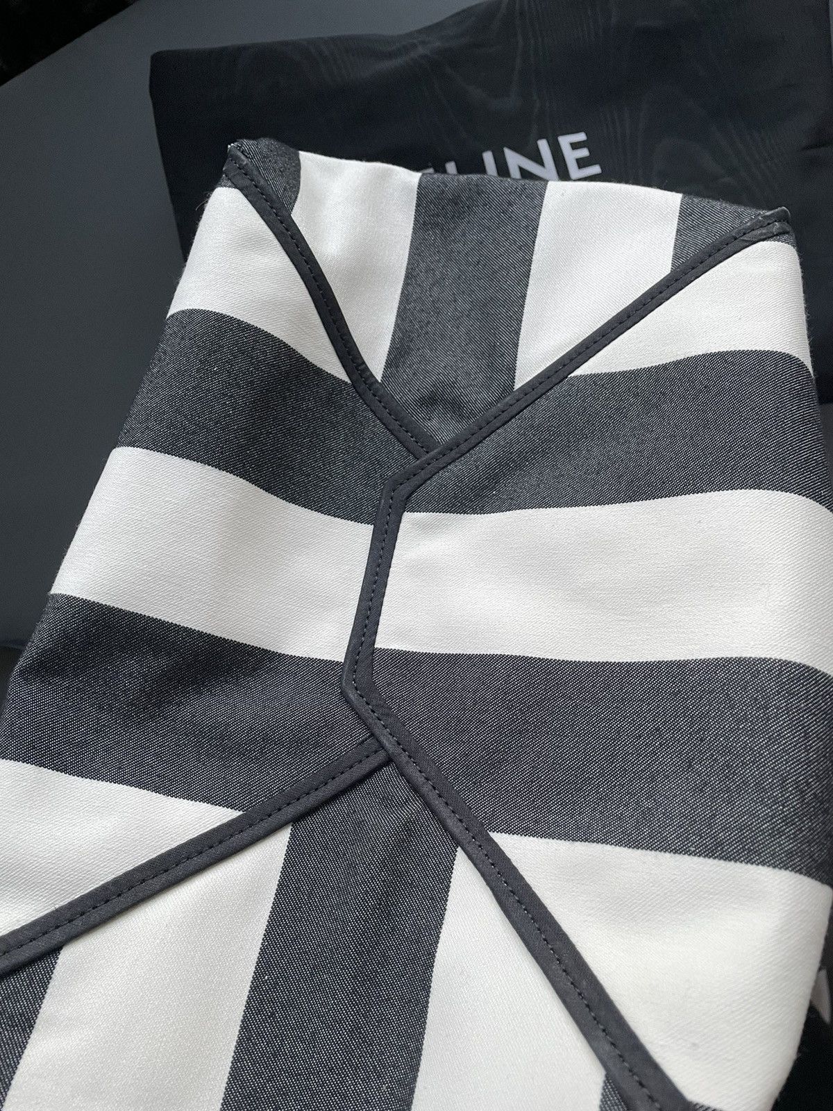 Celine $2,300 Sold Out Phoebe Philo Celine Cabas Phantom Bag Size ONE SIZE - 11 Thumbnail