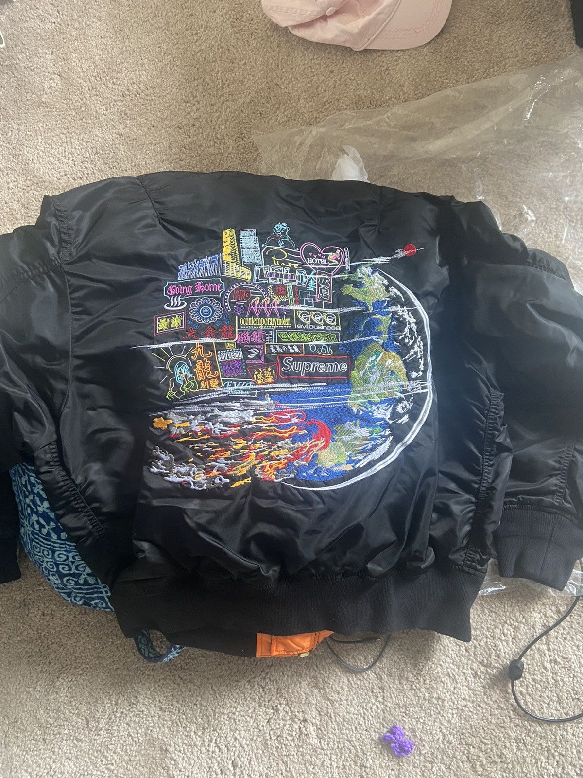 Supreme globe jacket clearance
