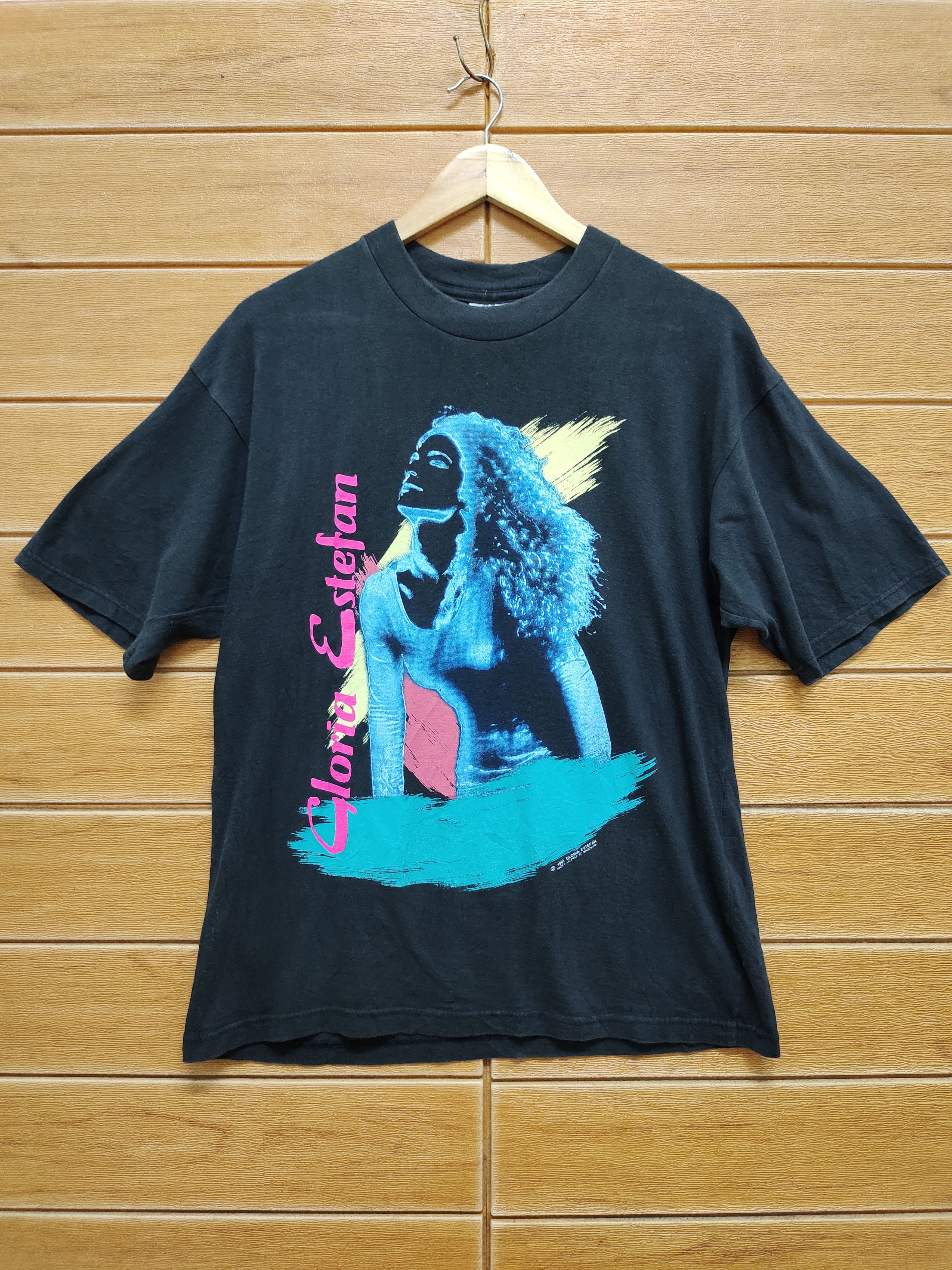 Band Tees Vintage 90s Gloria Estefan into the light tour 1991 T-Shirt Size US M / EU 48-50 / 2 - 2 Thumbnail