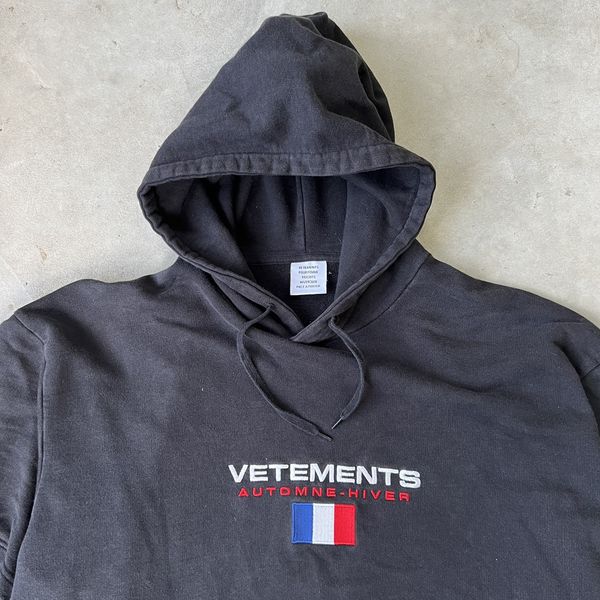 Vetements double shop sleeve hoodie