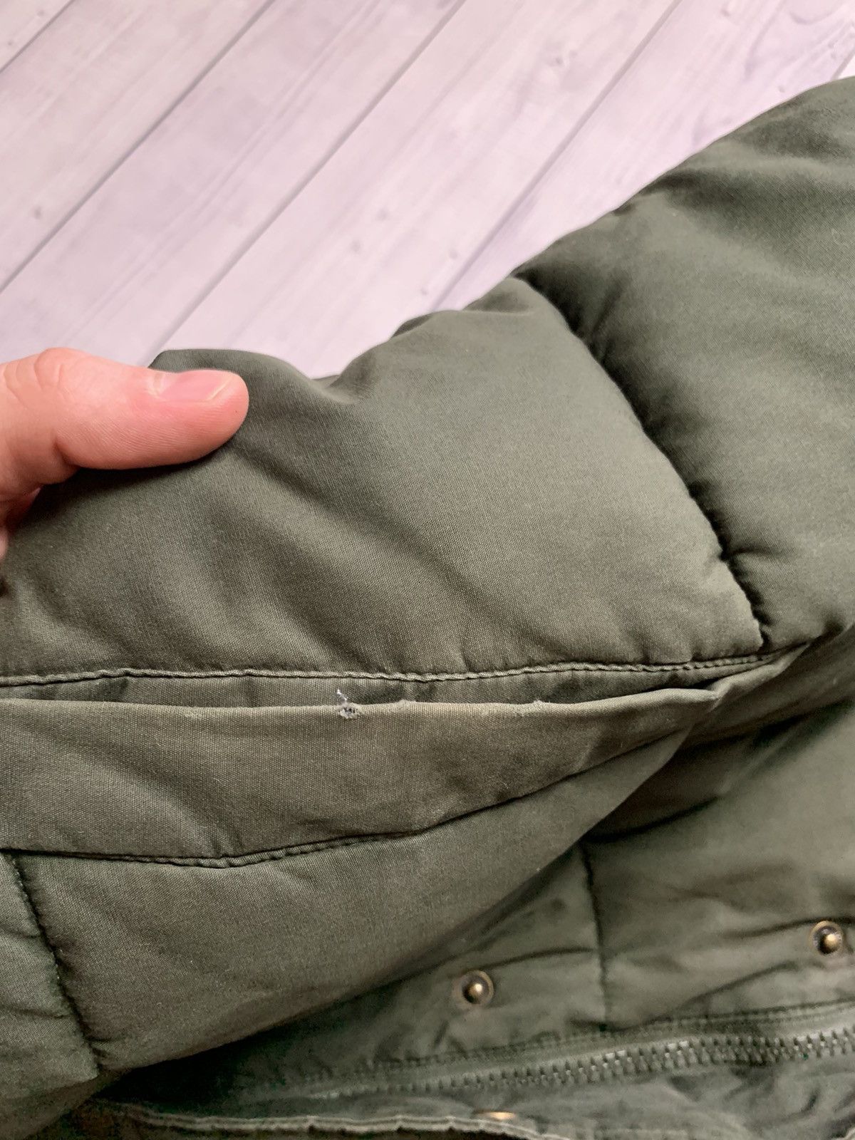 Fred Perry Vintage Fred Perry Down Vest Khaki size XL Size US XL / EU 56 / 4 - 7 Thumbnail