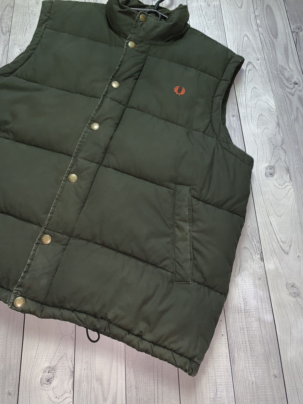 Fred Perry Vintage Fred Perry Down Vest Khaki size XL Size US XL / EU 56 / 4 - 2 Thumbnail