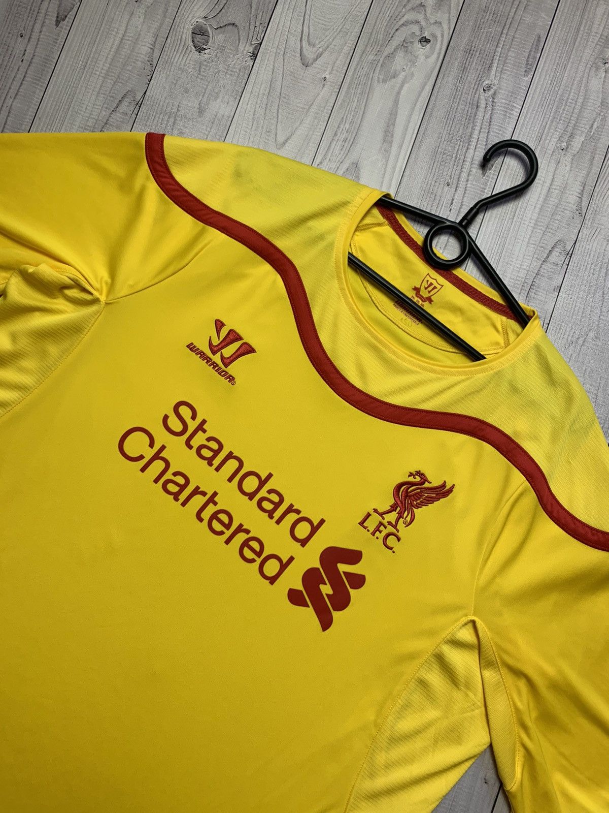 Other Liverpool Yellow soccer jersey away size XXL Size US XXL / EU 58 / 5 - 2 Thumbnail