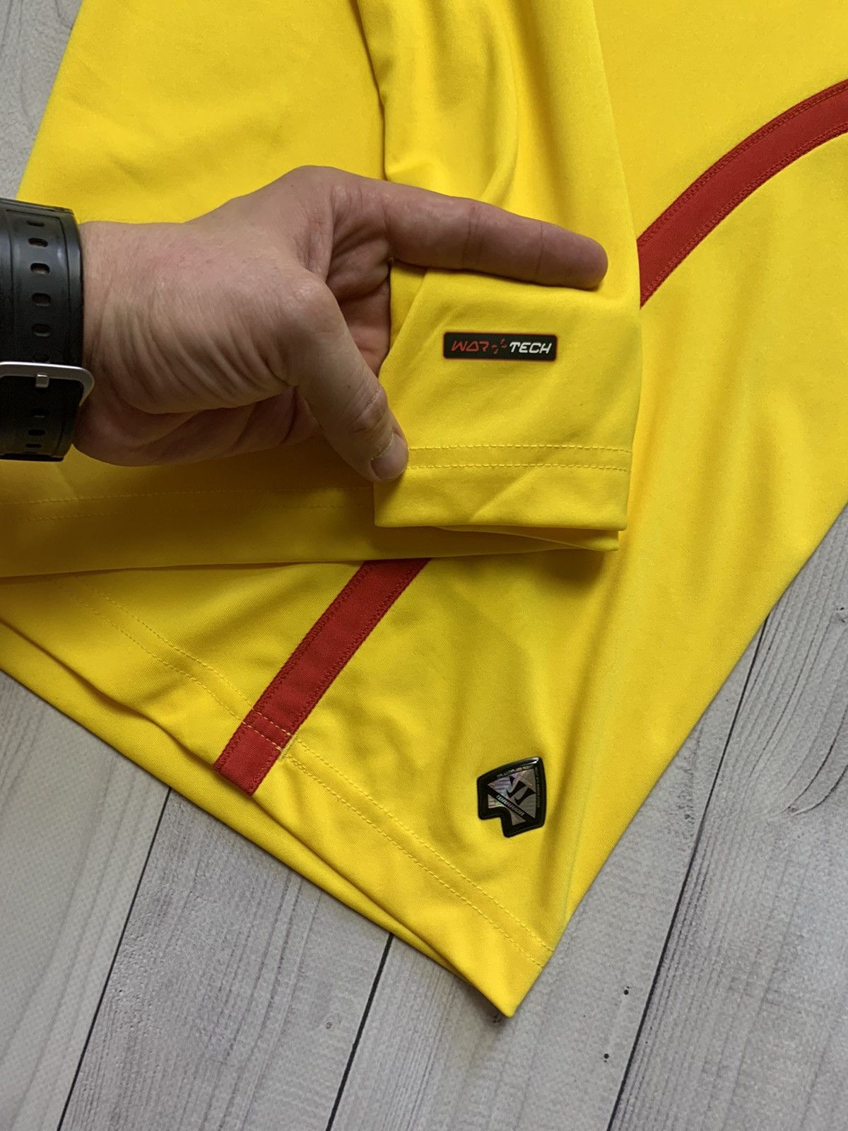 Other Liverpool Yellow soccer jersey away size XXL Size US XXL / EU 58 / 5 - 5 Thumbnail