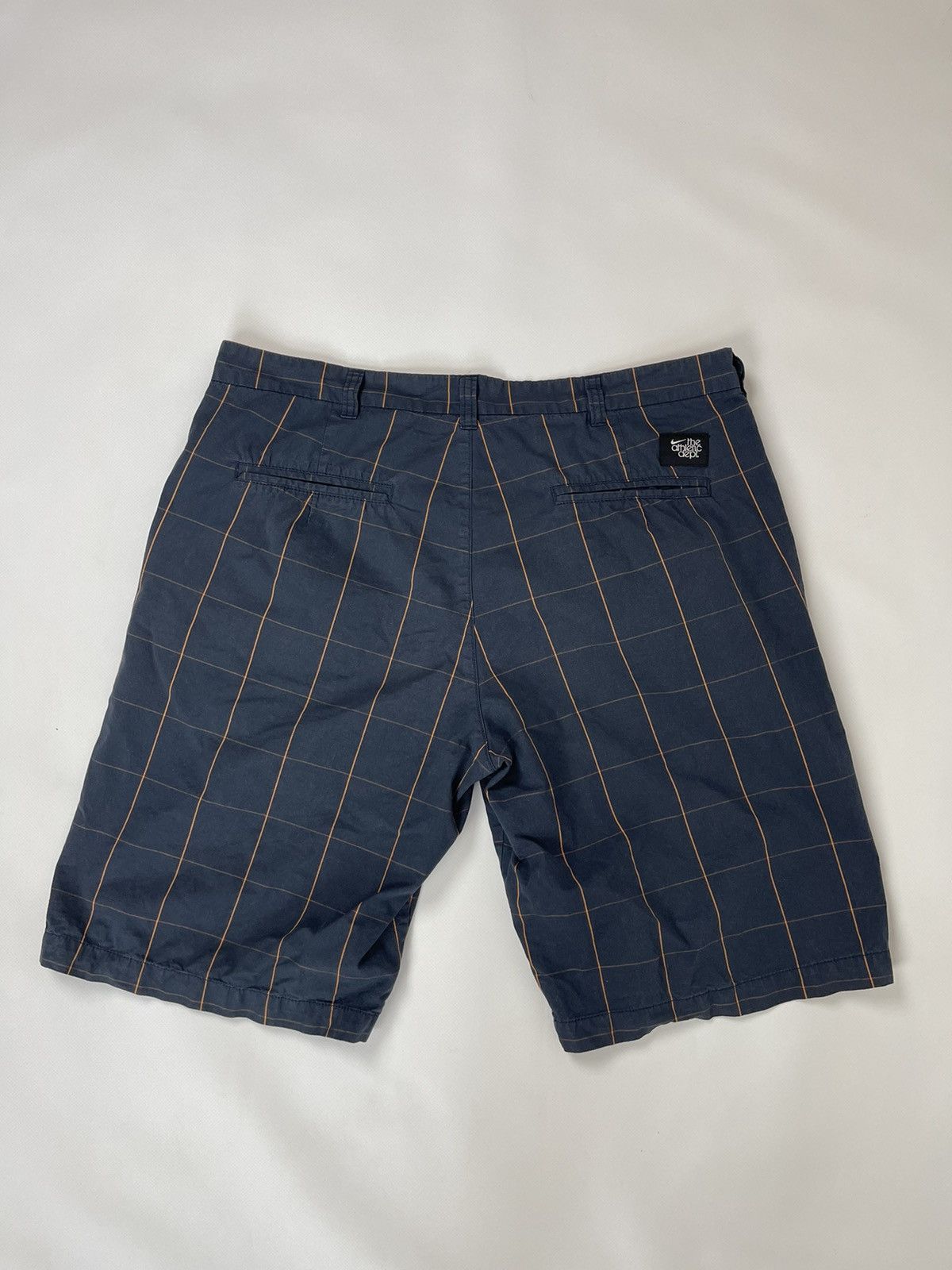 Nike Nike vintage y2k checkered navy chino shorts swoosh logo Size US 34 / EU 50 - 2 Thumbnail