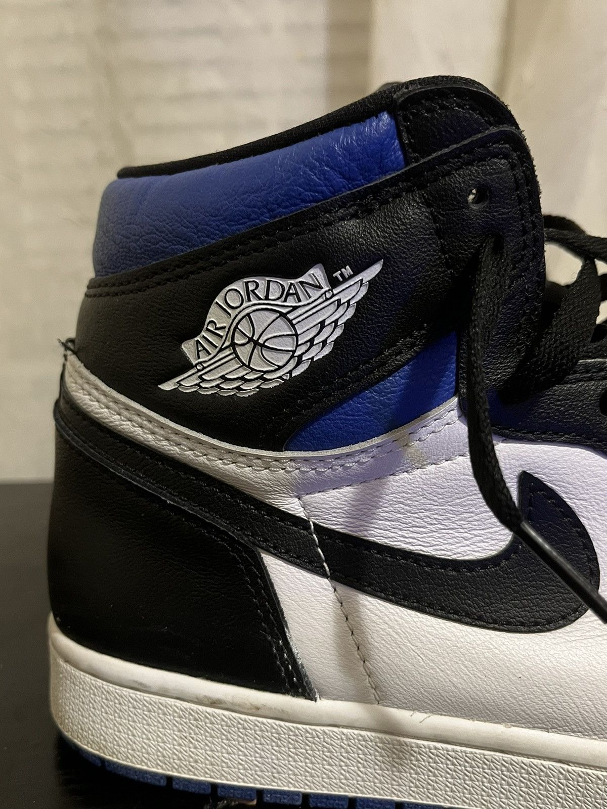 Jordan Brand × Nike Air Jordan 1 Retro High OG Royal Toe Size US 9.5 / EU 42-43 - 6 Thumbnail