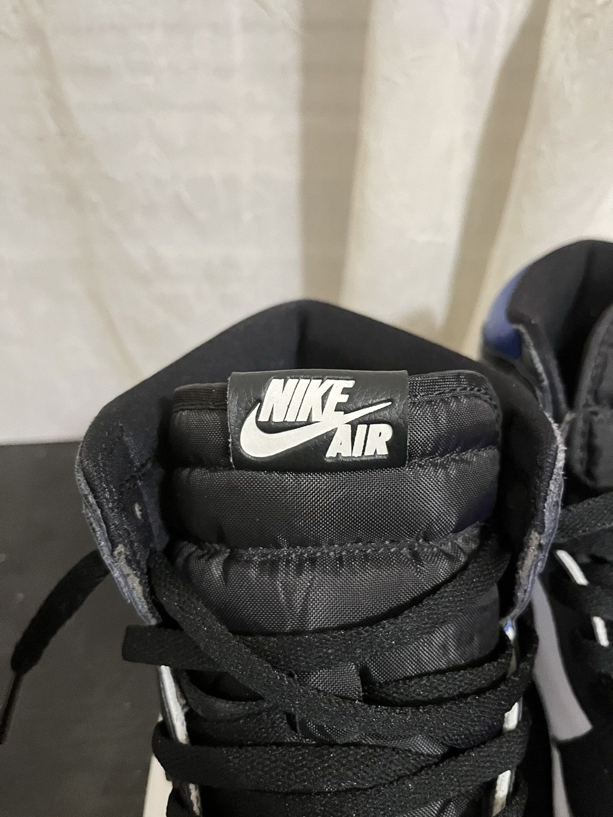 Jordan Brand × Nike Air Jordan 1 Retro High OG Royal Toe Size US 9.5 / EU 42-43 - 7 Thumbnail